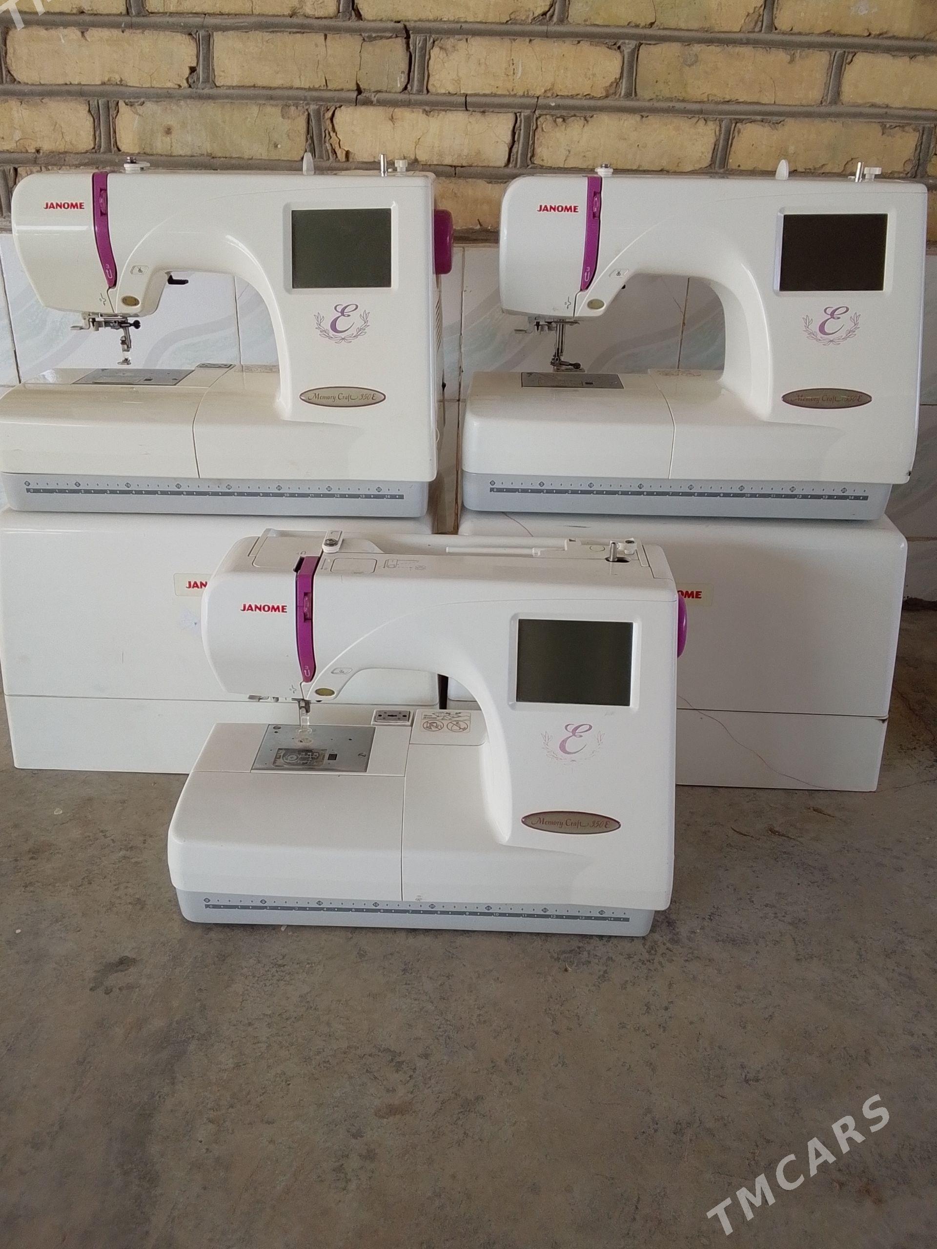 Janome 350 e - Mary - img 1