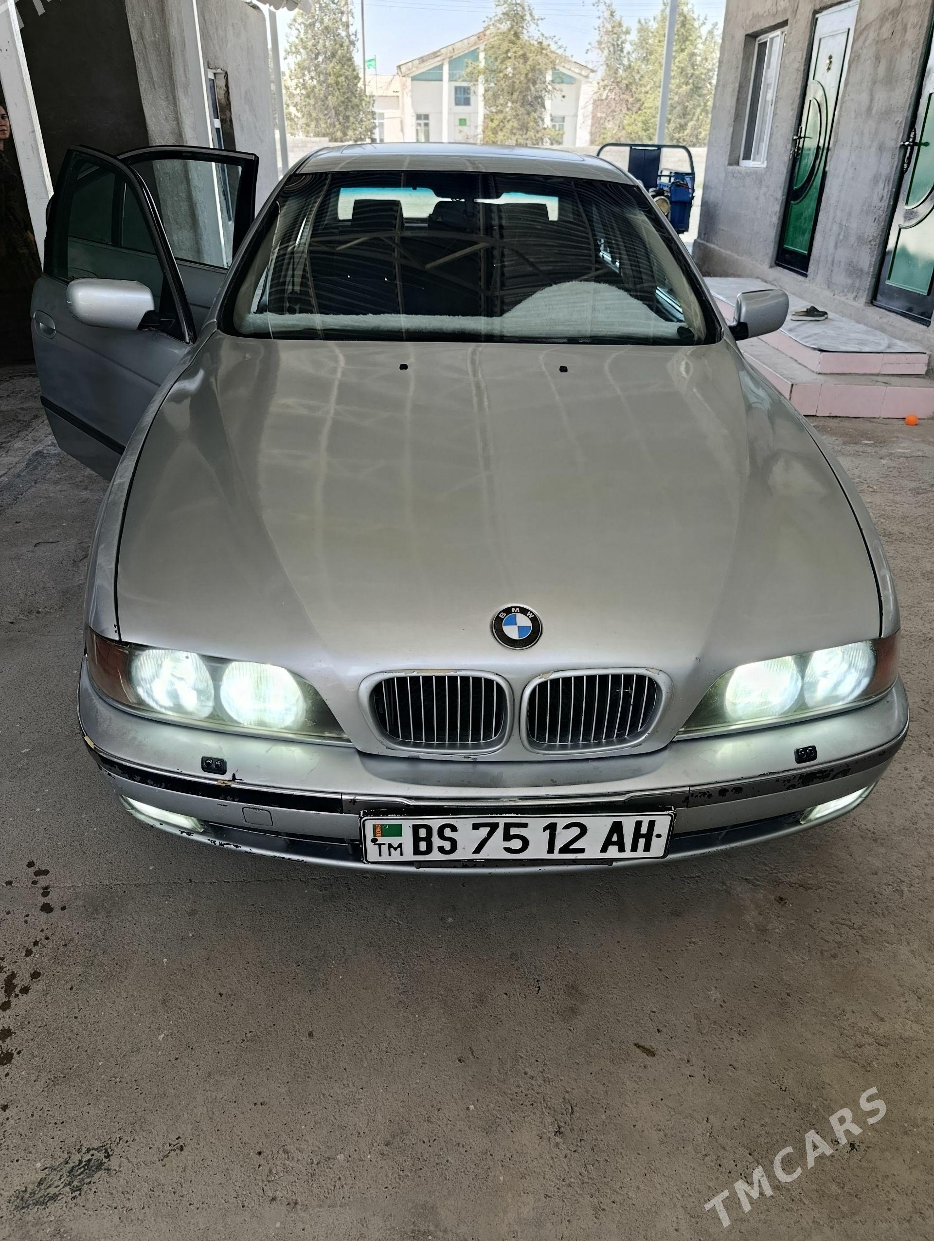 BMW 528 1997 - 85 000 TMT - Бахарден - img 1