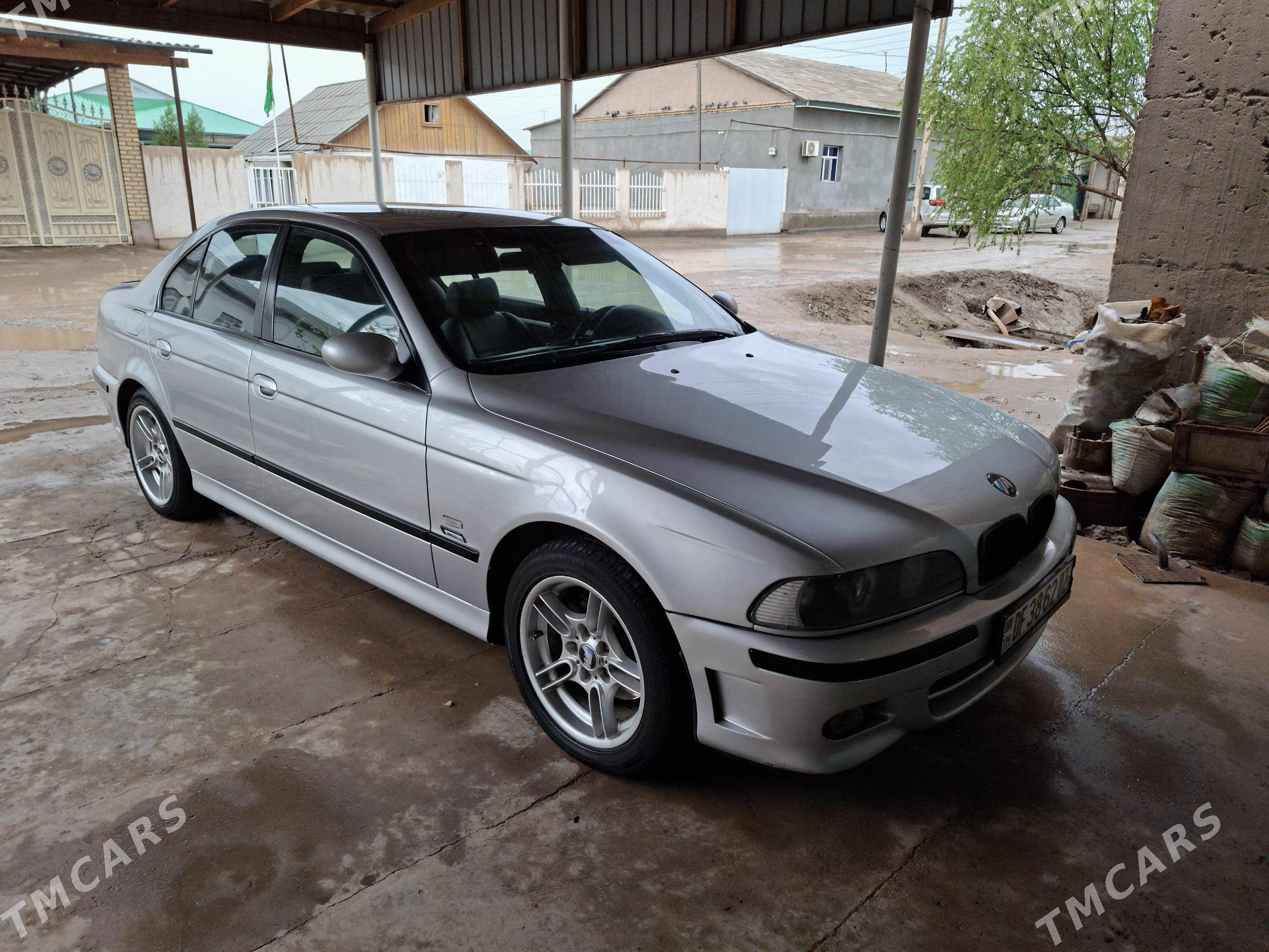 BMW 5 Series 2001 - 130 000 TMT - Köneürgenç - img 1