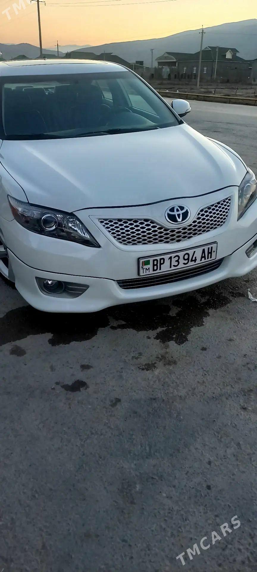 Toyota Camry 2010 - 210 000 TMT - Гёкдепе - img 1