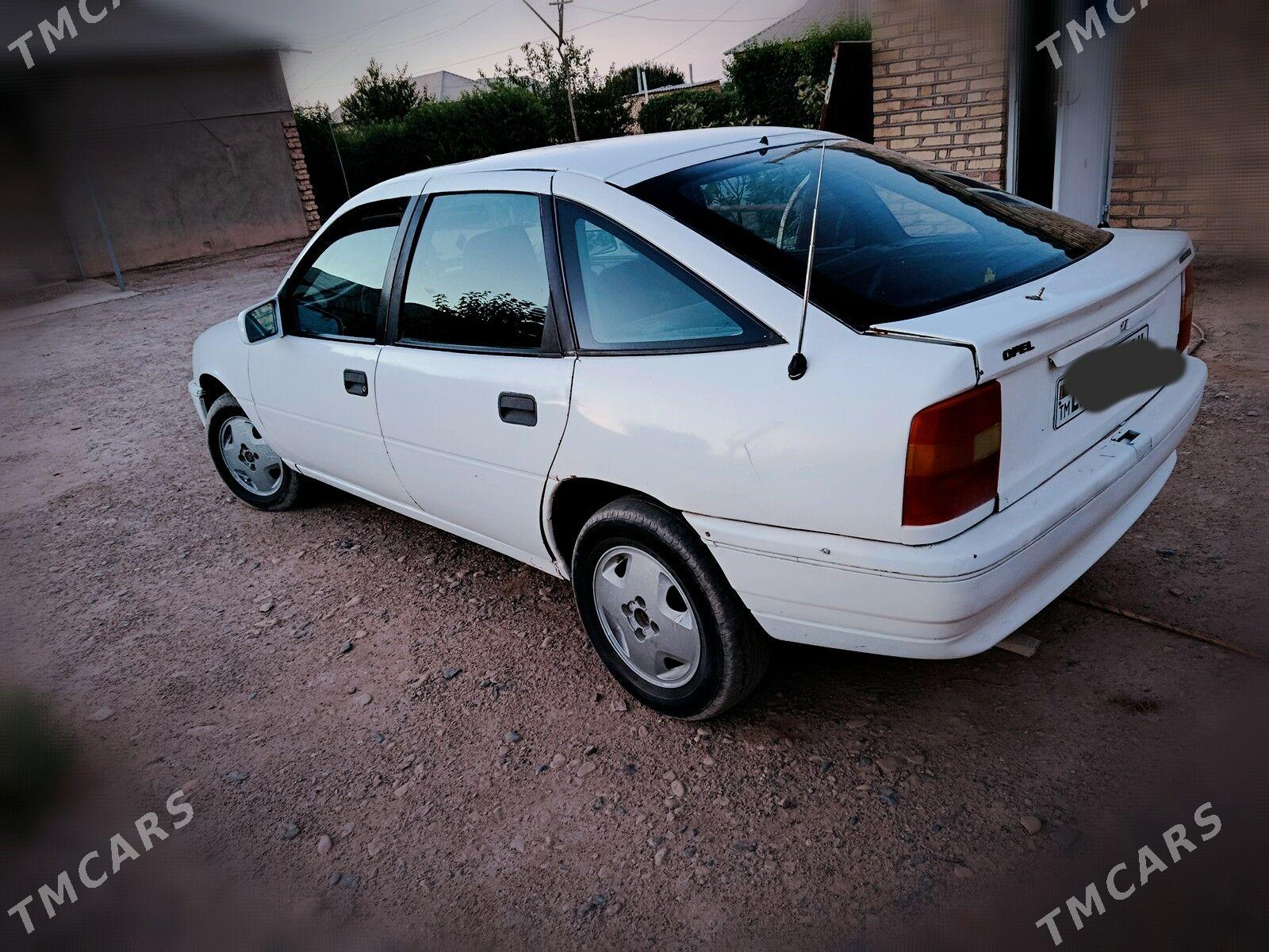 Opel Vectra 1990 - 35 000 TMT - Бабадайхан - img 1