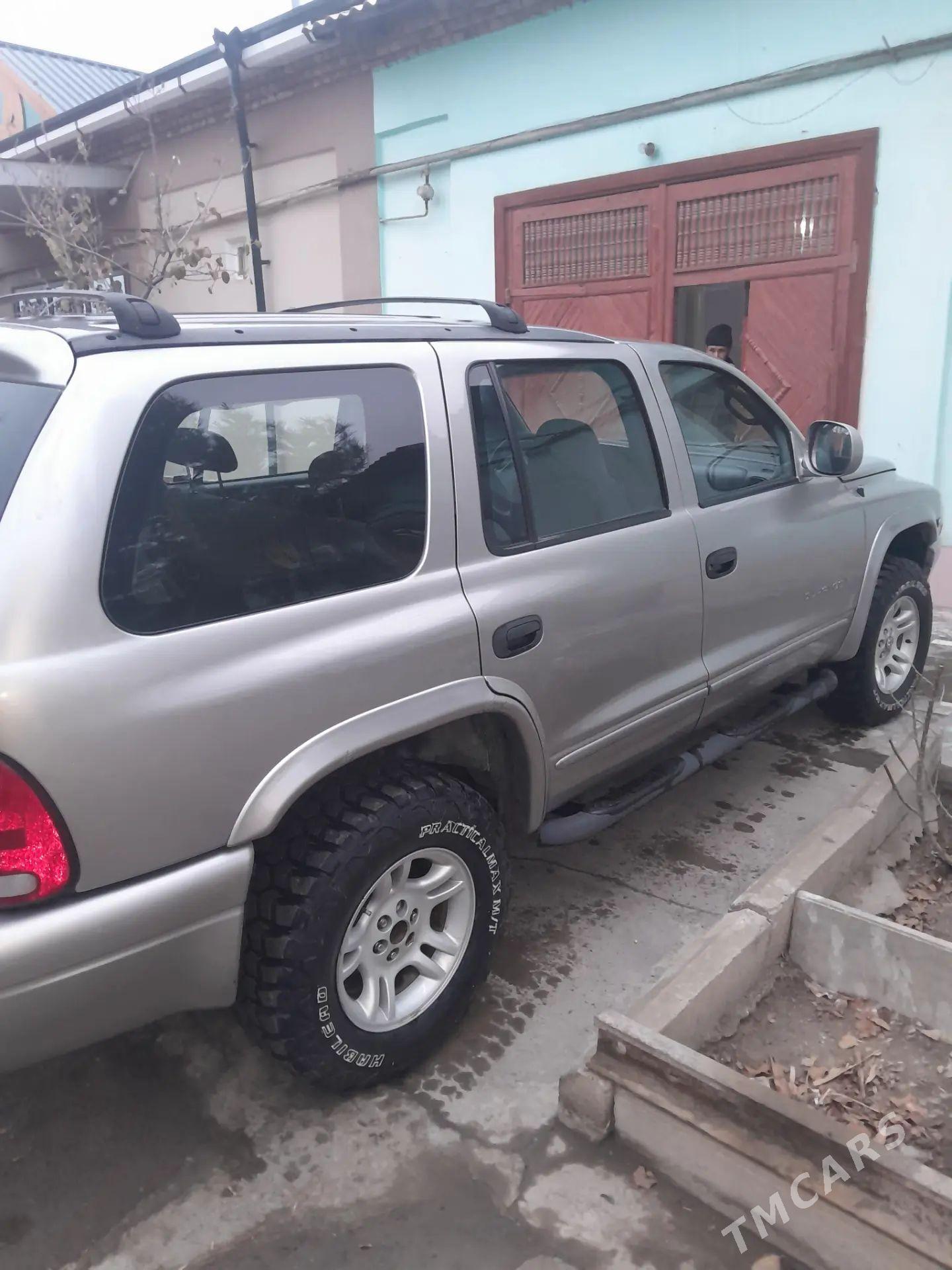 Dodge Durango 2000 - 60 000 TMT - Дашогуз - img 1