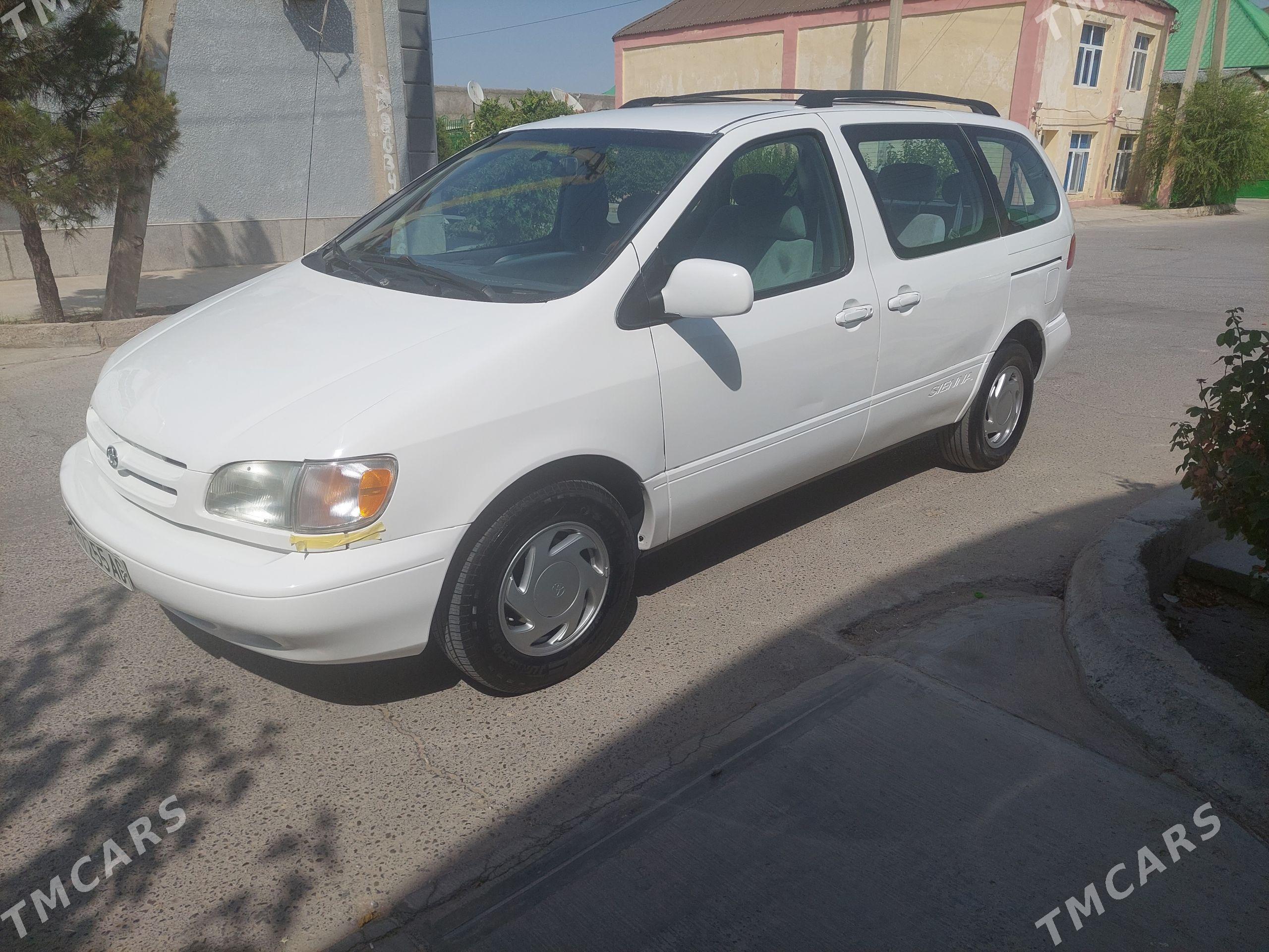 Toyota Sienna 2000 - 170 000 TMT - Ашхабад - img 1