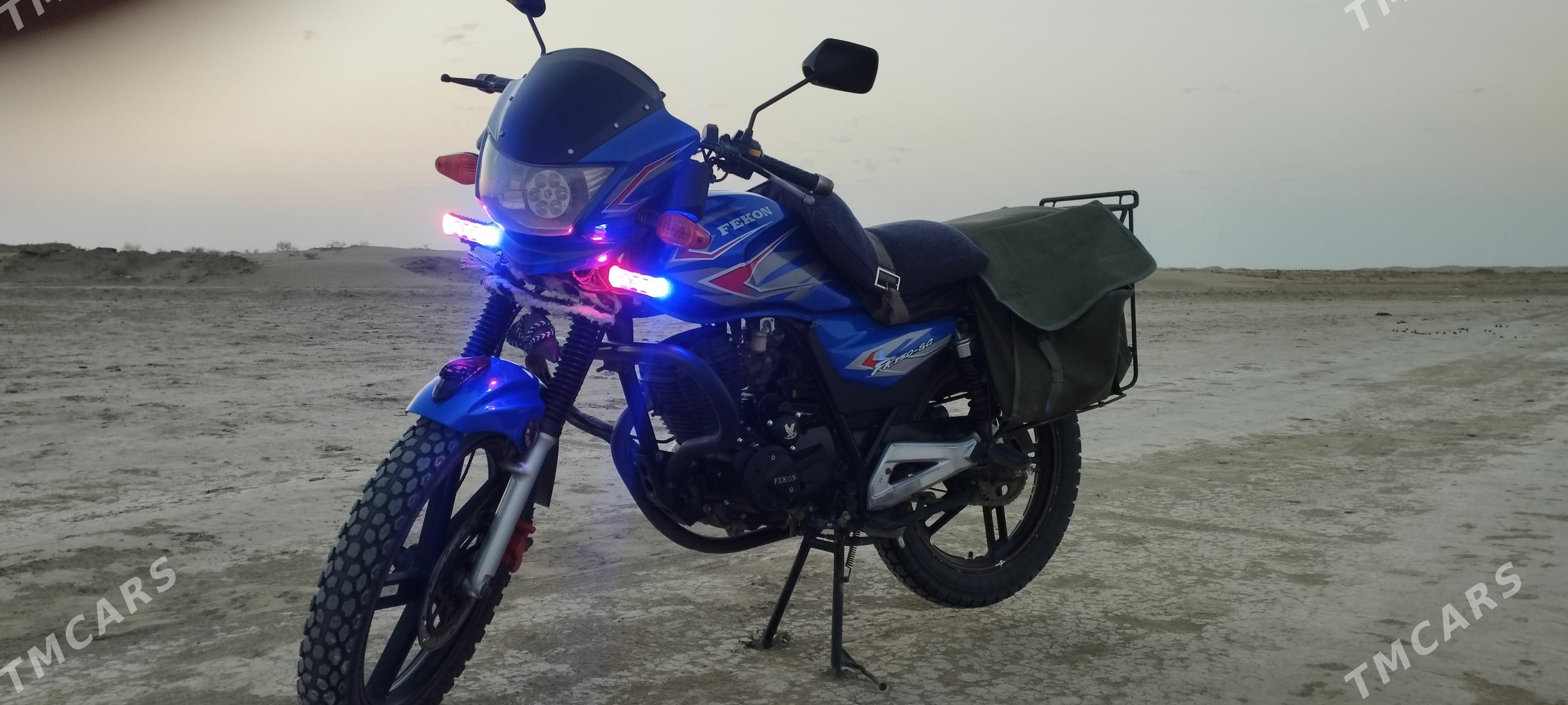 Fekon FK150-8G 2015 - 17 000 TMT - Балканабат - img 1
