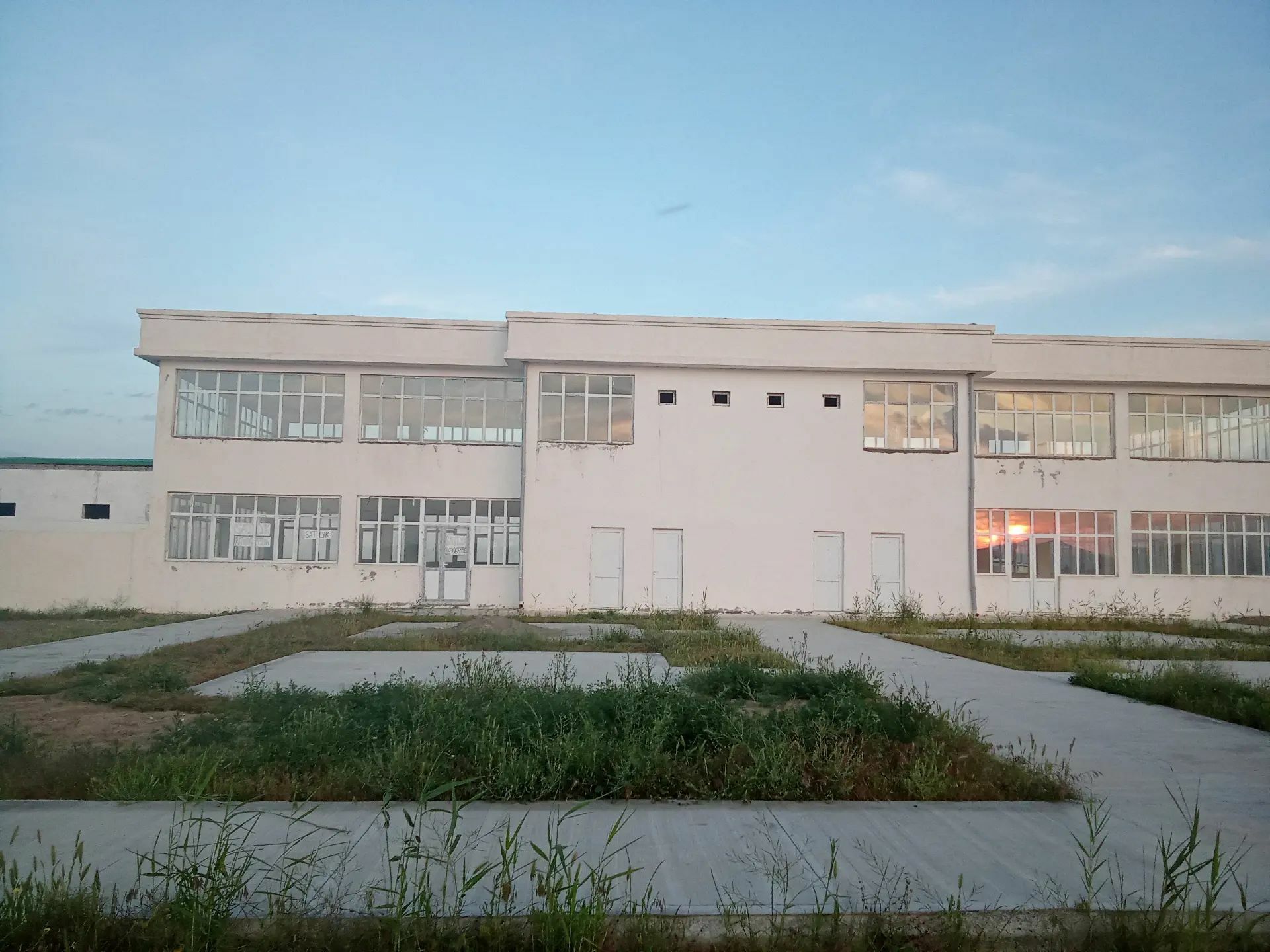 Obyezdnoy Satlyk Kafe Yer - G.Kuliýew köç. (Obýezdnoý) - img 1