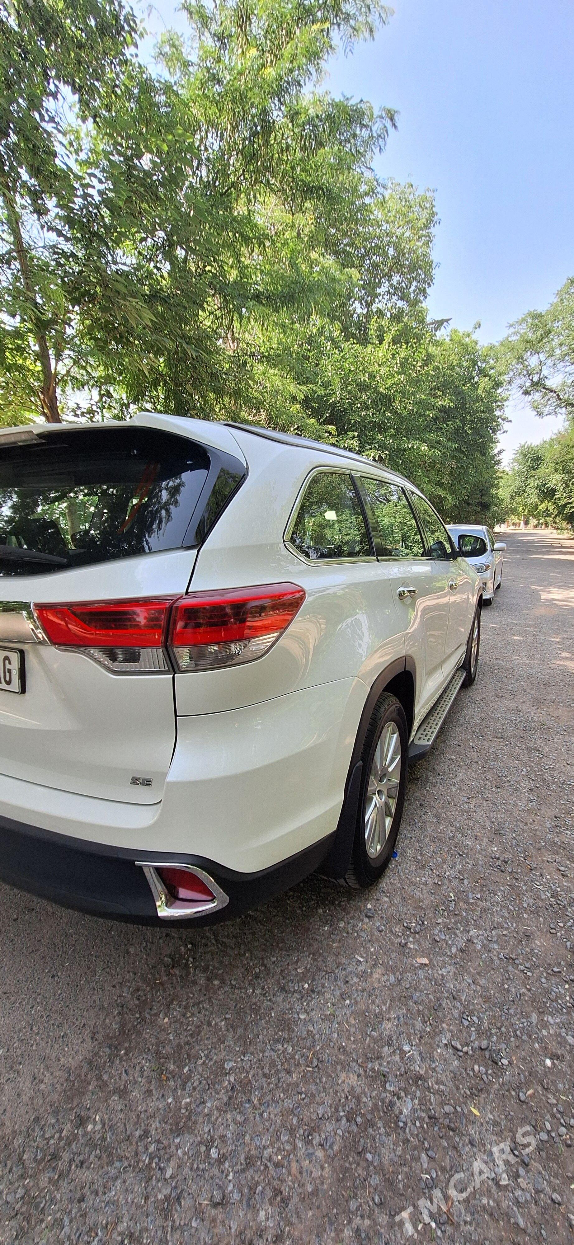 Toyota Highlander 2017 - 467 999 TMT - Ашхабад - img 1