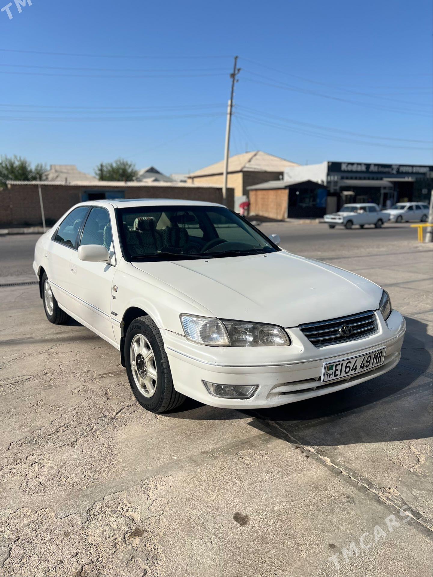 Toyota Camry 2000 - 135 000 TMT - Сакарчага - img 1