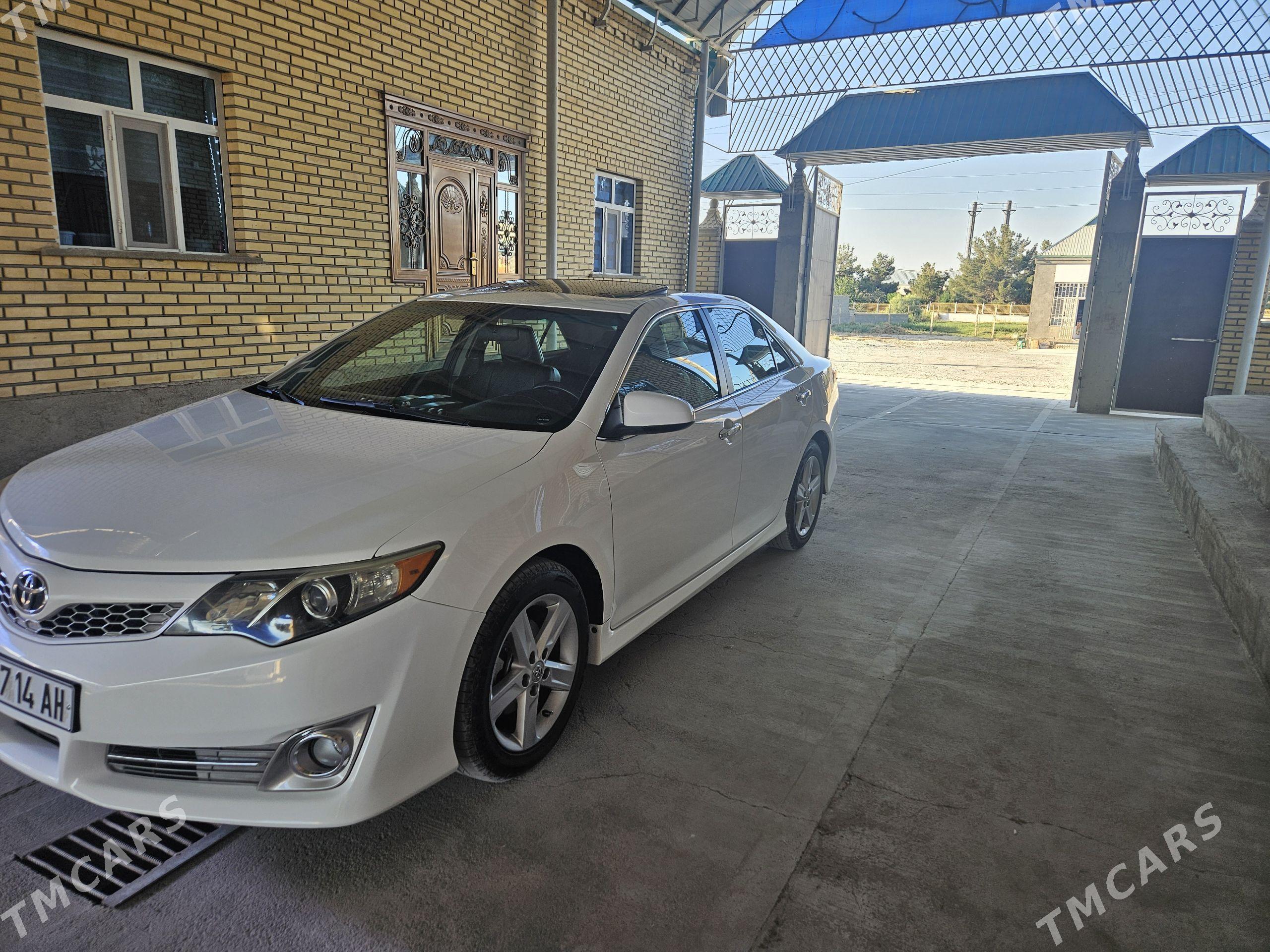Toyota Camry 2012 - 229 000 TMT - Бахарден - img 1