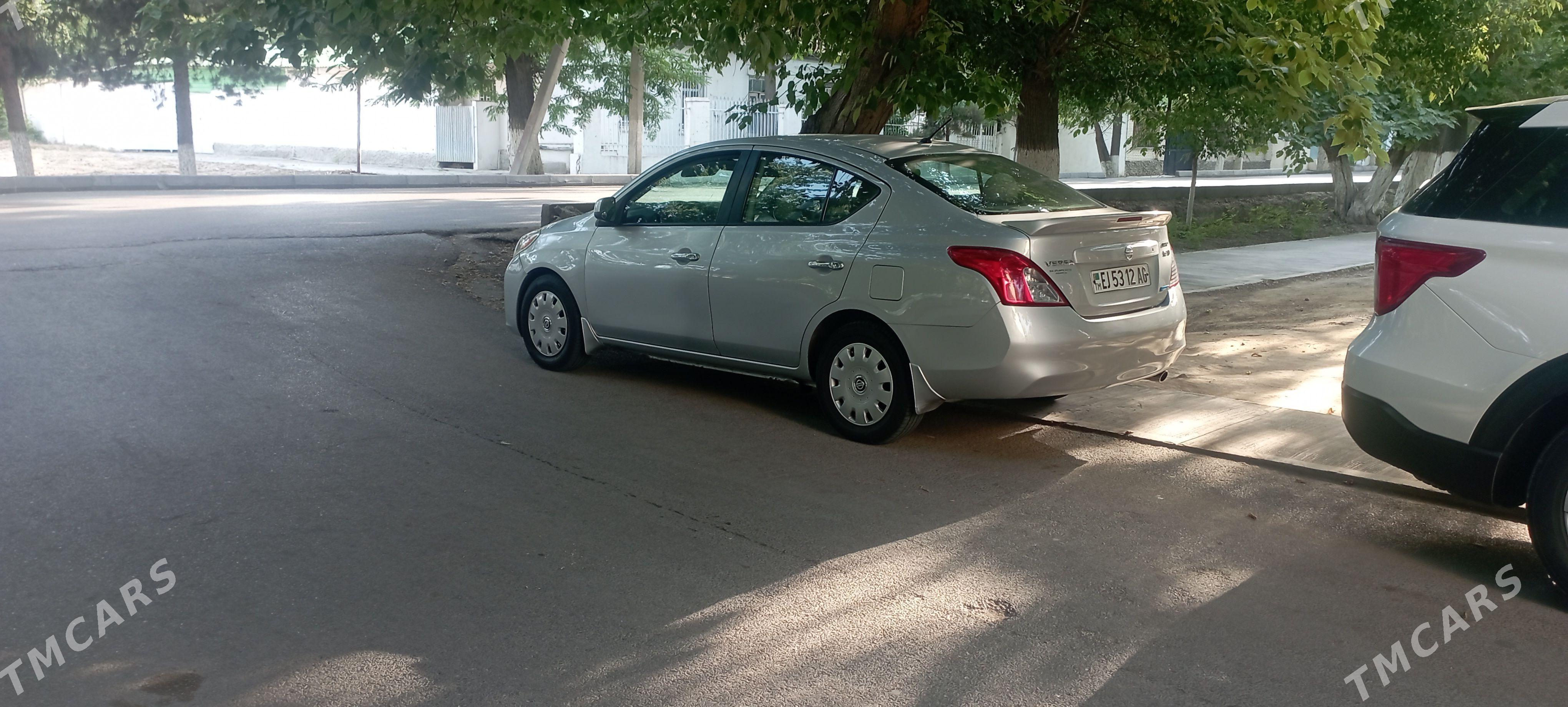 Nissan Versa 2012 - 133 000 TMT - Чоганлы - img 1