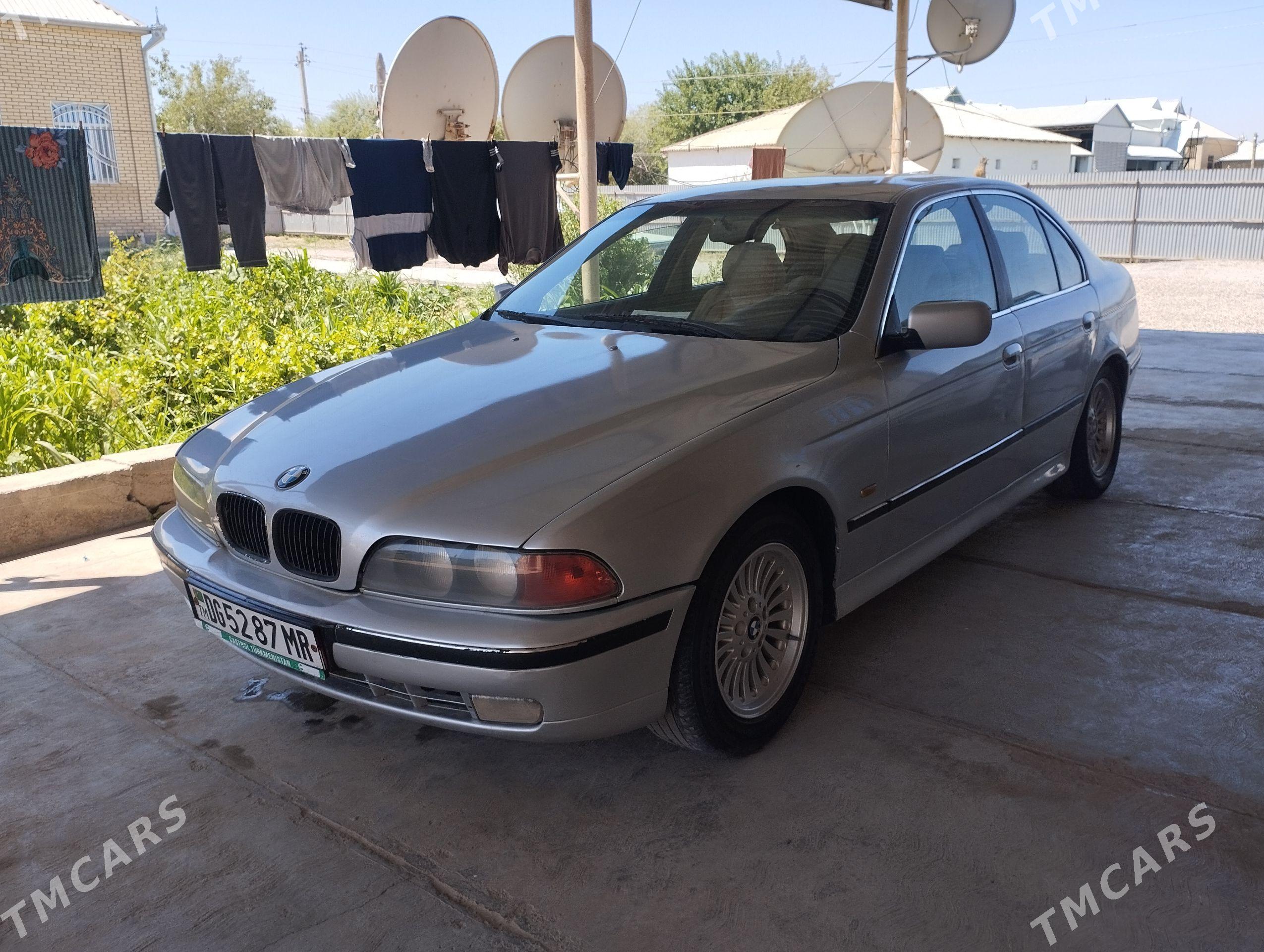 BMW E39 1998 - 65 000 TMT - Murgap - img 1