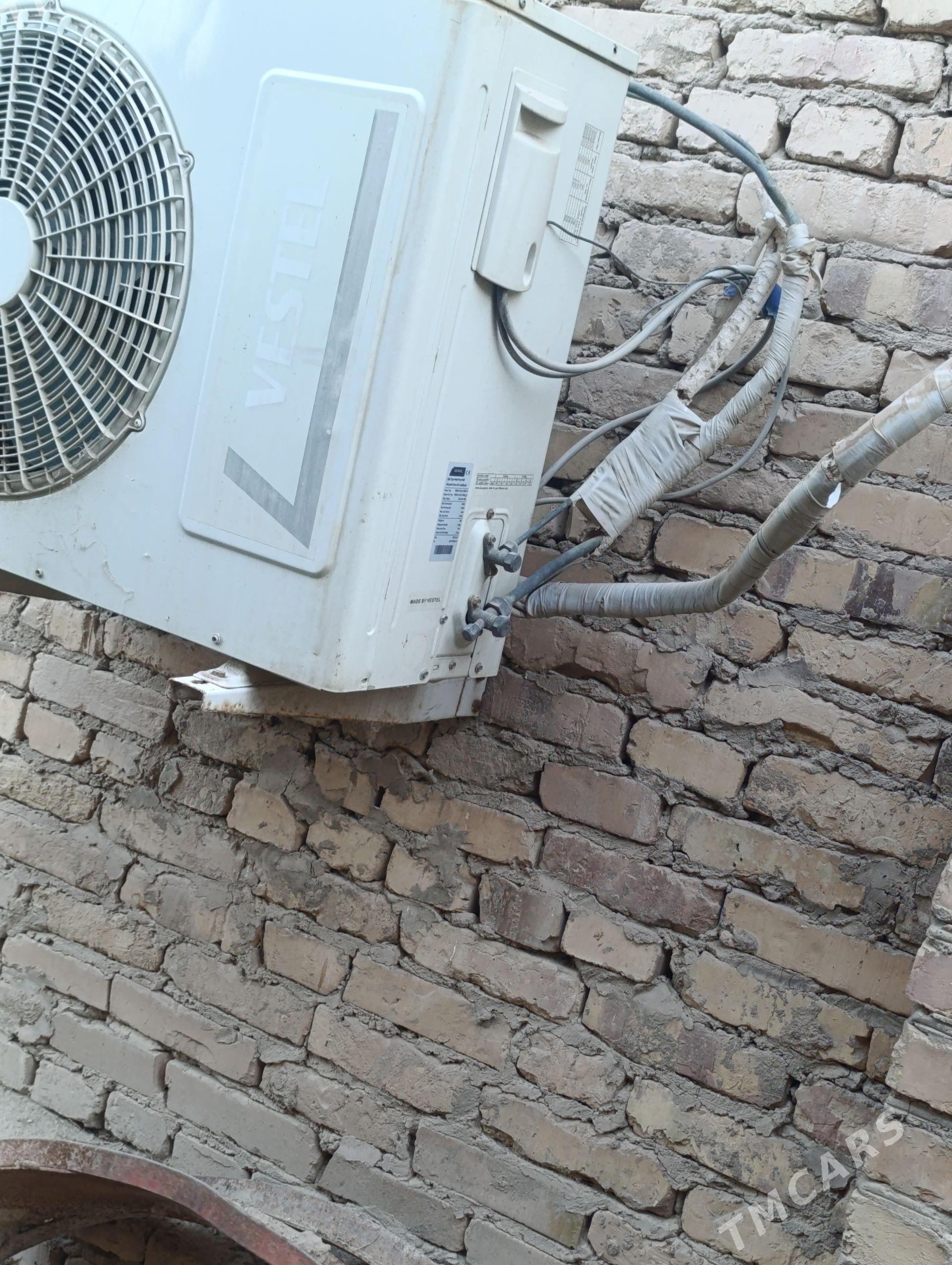 vestel 18lik - Çärjew - img 1