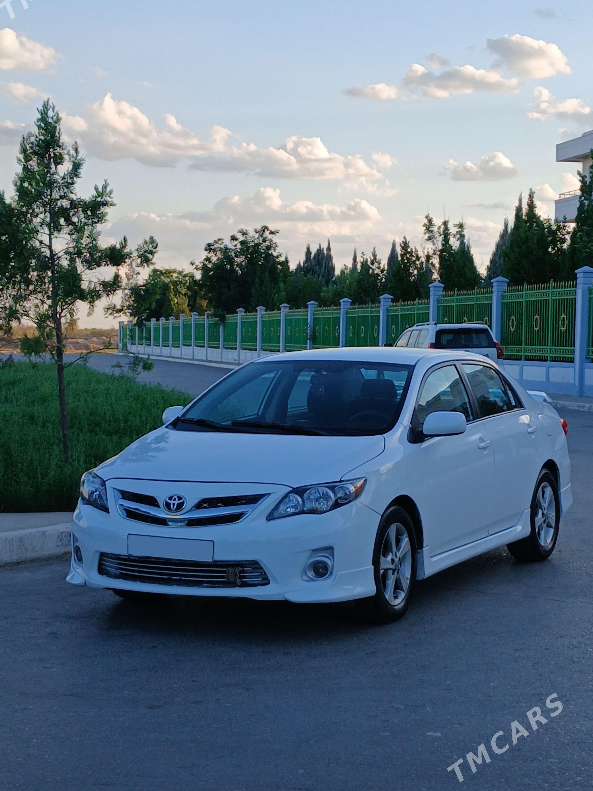 Toyota Corolla 2012 - 190 000 TMT - Туркменабат - img 1