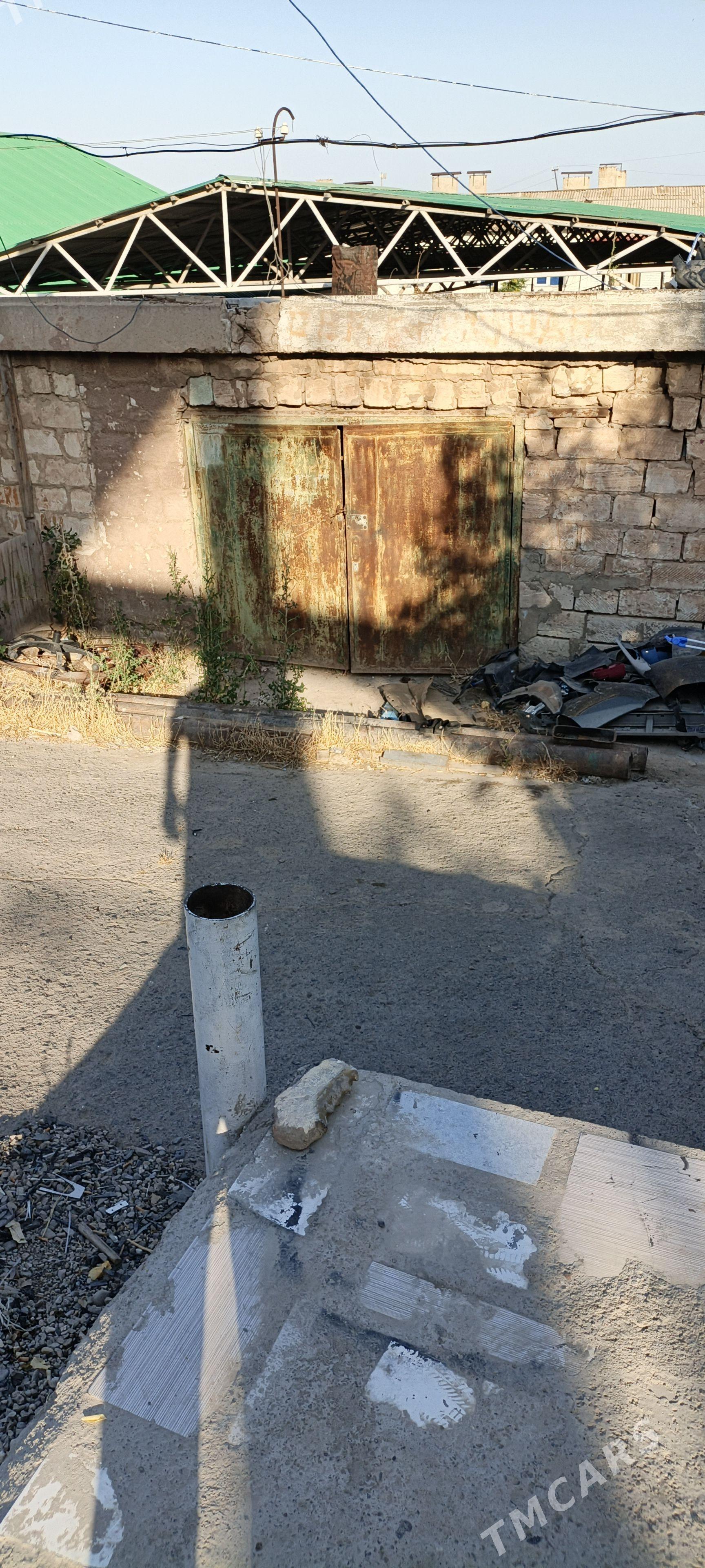 гараж garaj - Türkmenbaşy - img 1