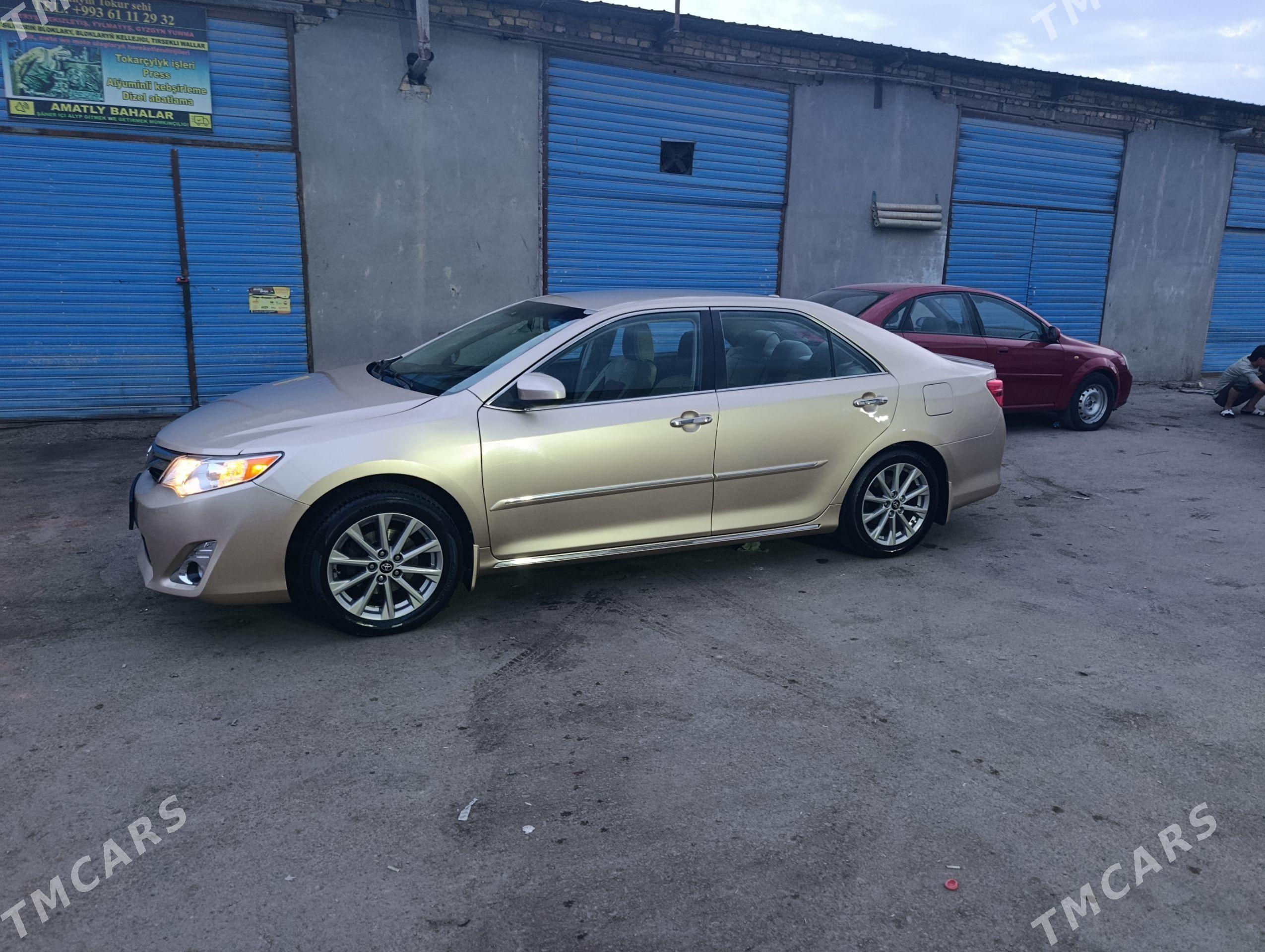 Toyota Camry 2012 - 224 000 TMT - Дашогуз - img 1