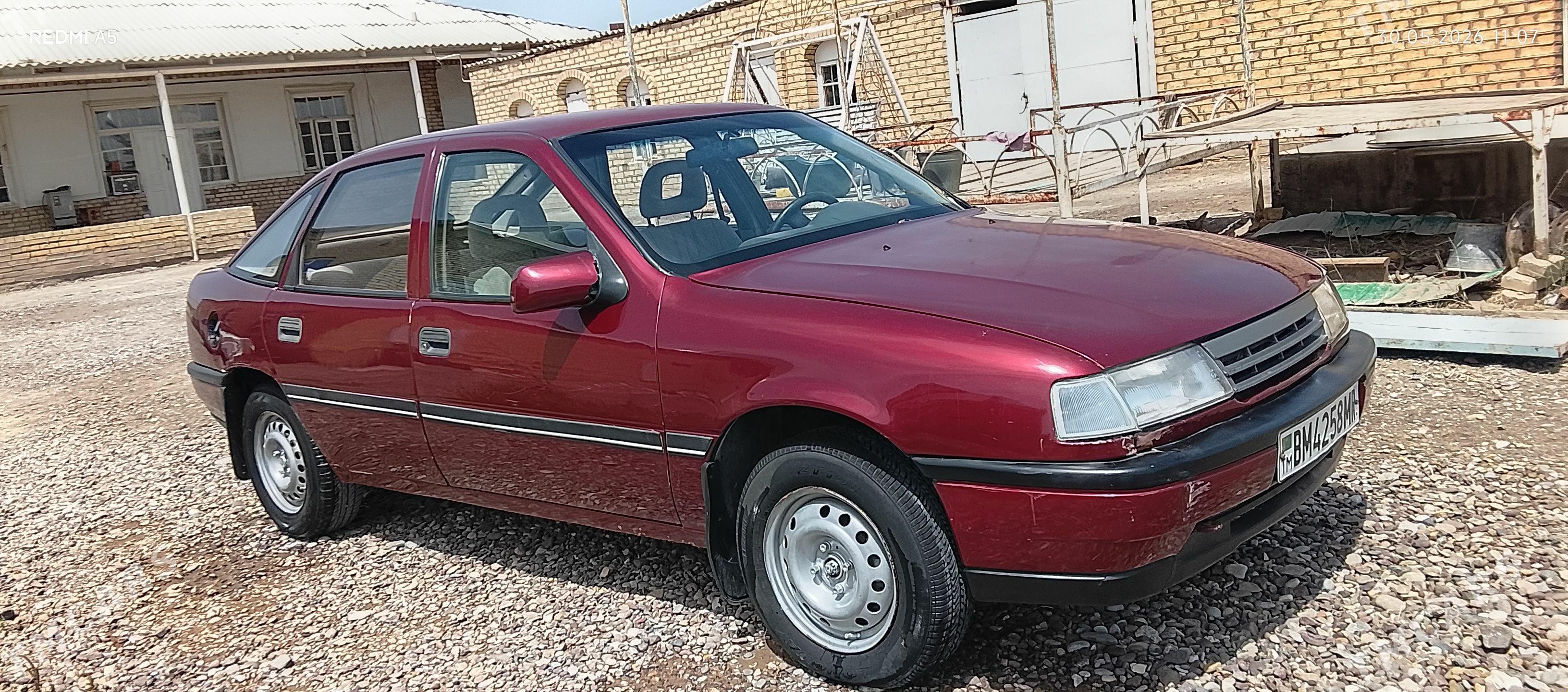 Opel Vectra 1990 - 25 000 TMT - Мары - img 1