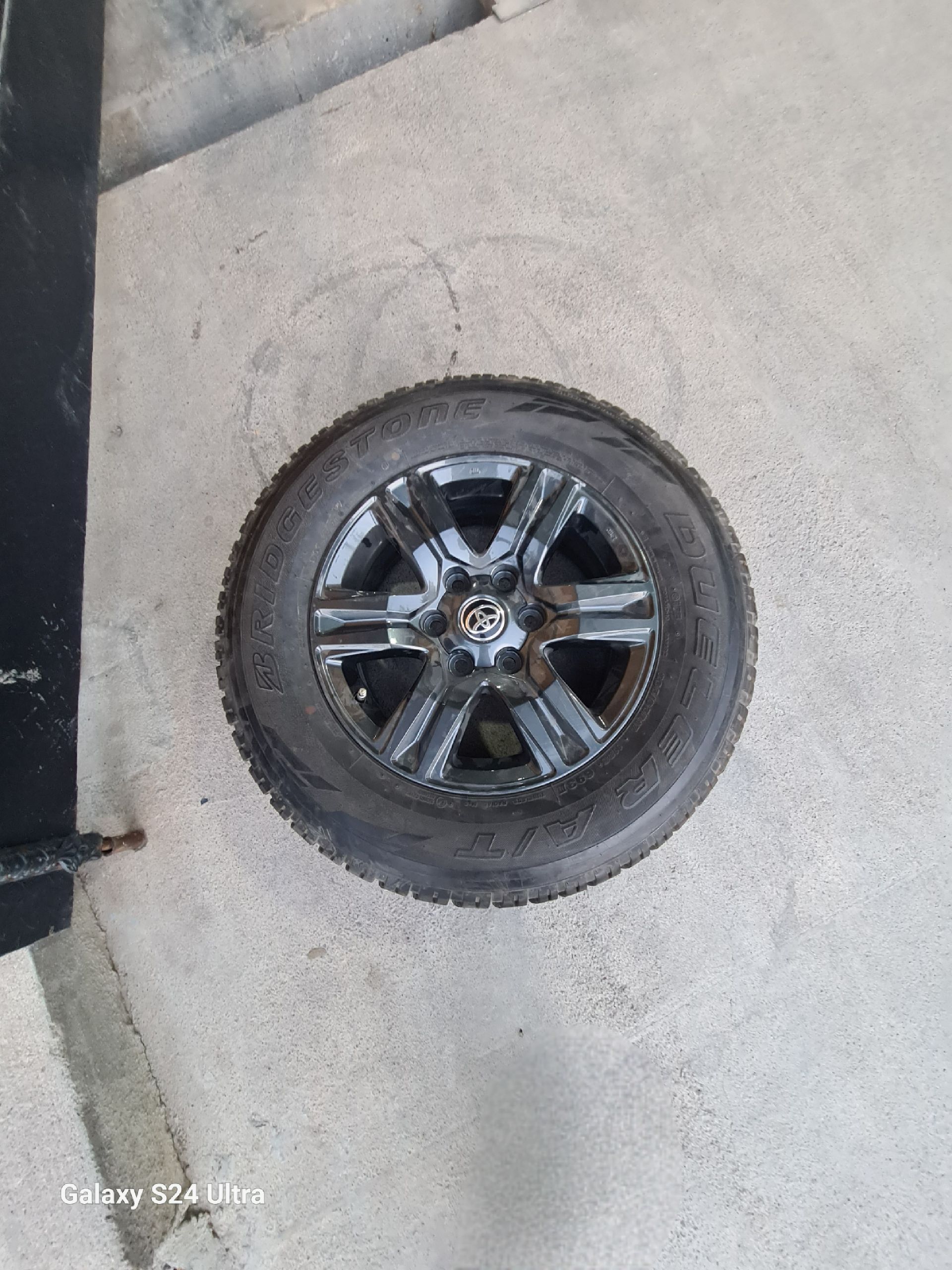 HILUX R.17 5 000 TMT - Aşgabat - img 1