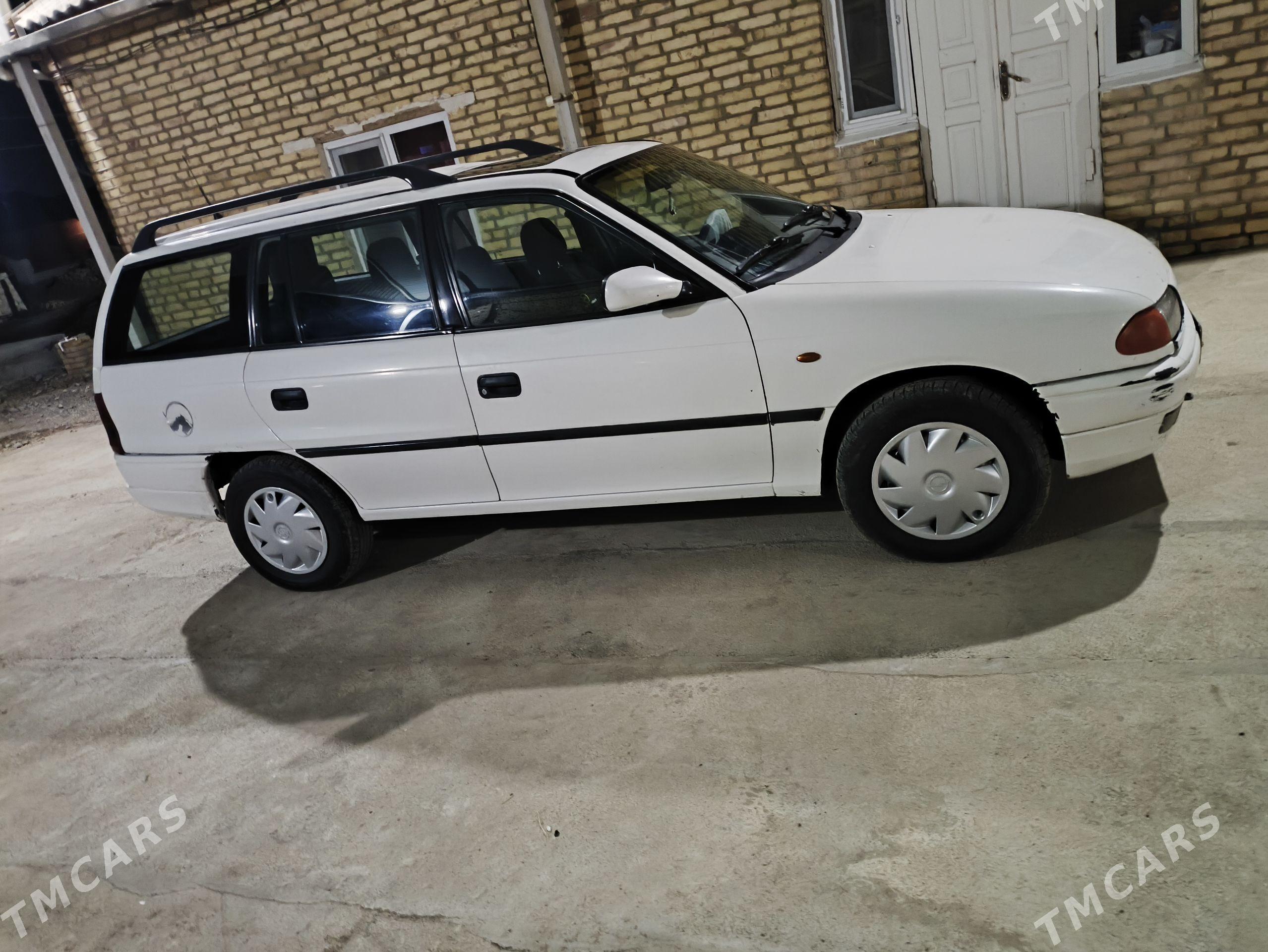 Opel Astra 1996 - 54 000 TMT - Векильбазар - img 1