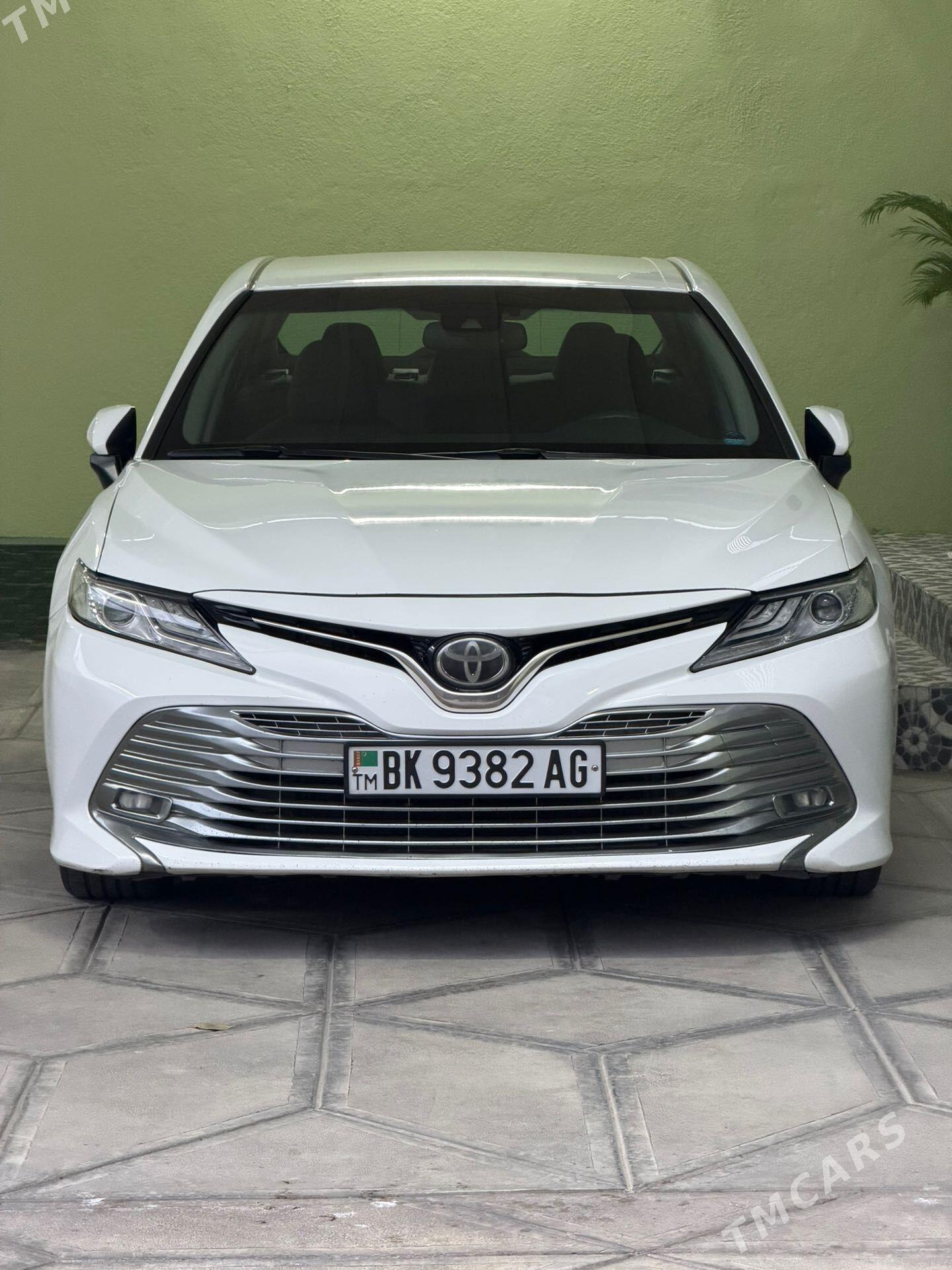 Toyota Camry 2018 - 305 000 TMT - Ашхабад - img 1