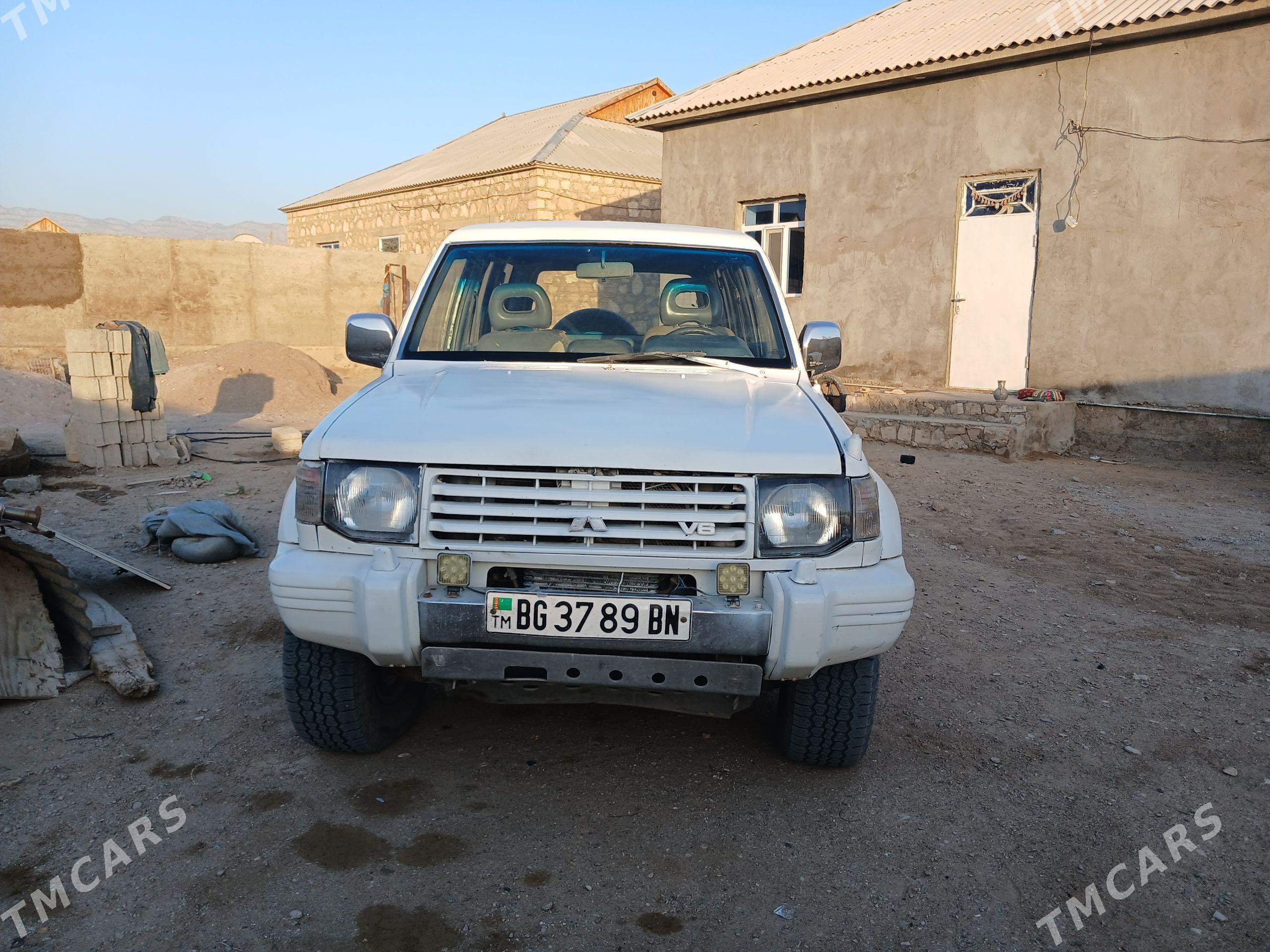 Mitsubishi Pajero 1993 - 38 000 TMT - Джебел - img 1