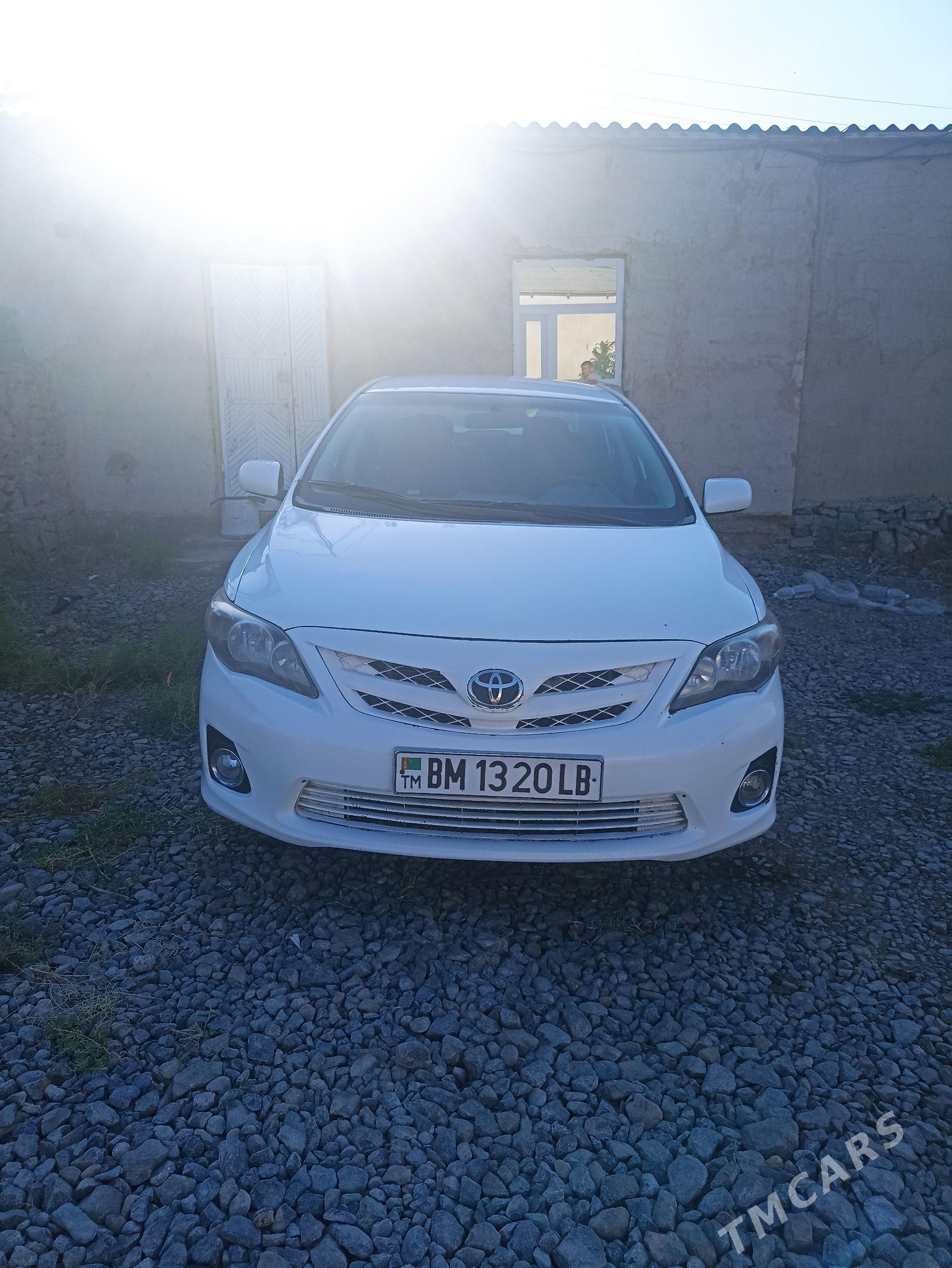 Toyota Corolla 2011 - 180 000 TMT - Койтендаг - img 1