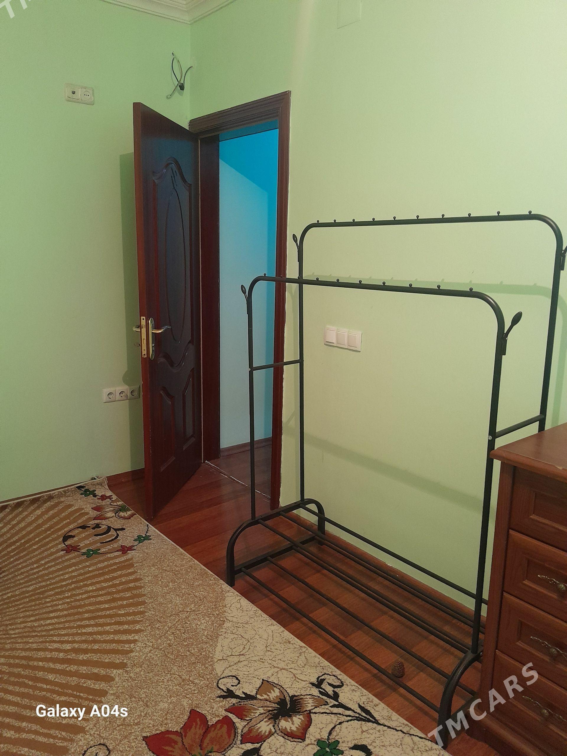 kwartyrant gerek - Мир 3 - img 1