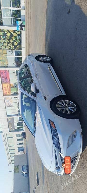 Toyota Camry 2020 - 300 000 TMT - Бузмеин - img 1