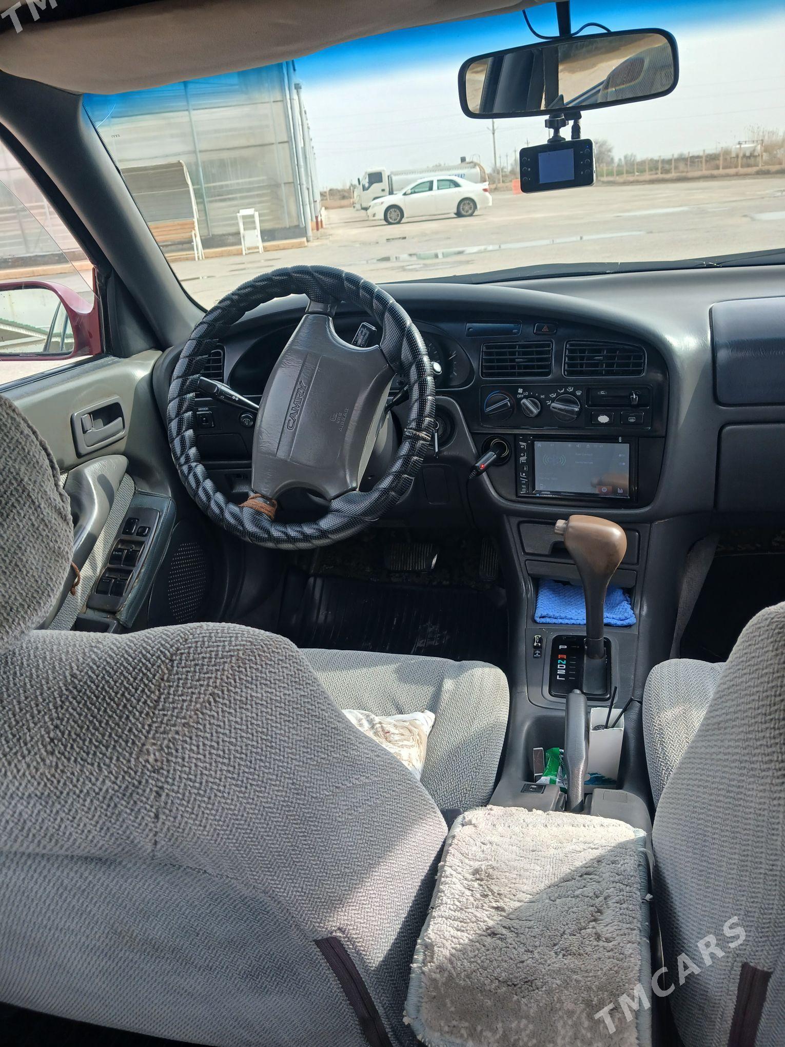 Toyota Camry 1994 - 110 000 TMT - Mary - img 1