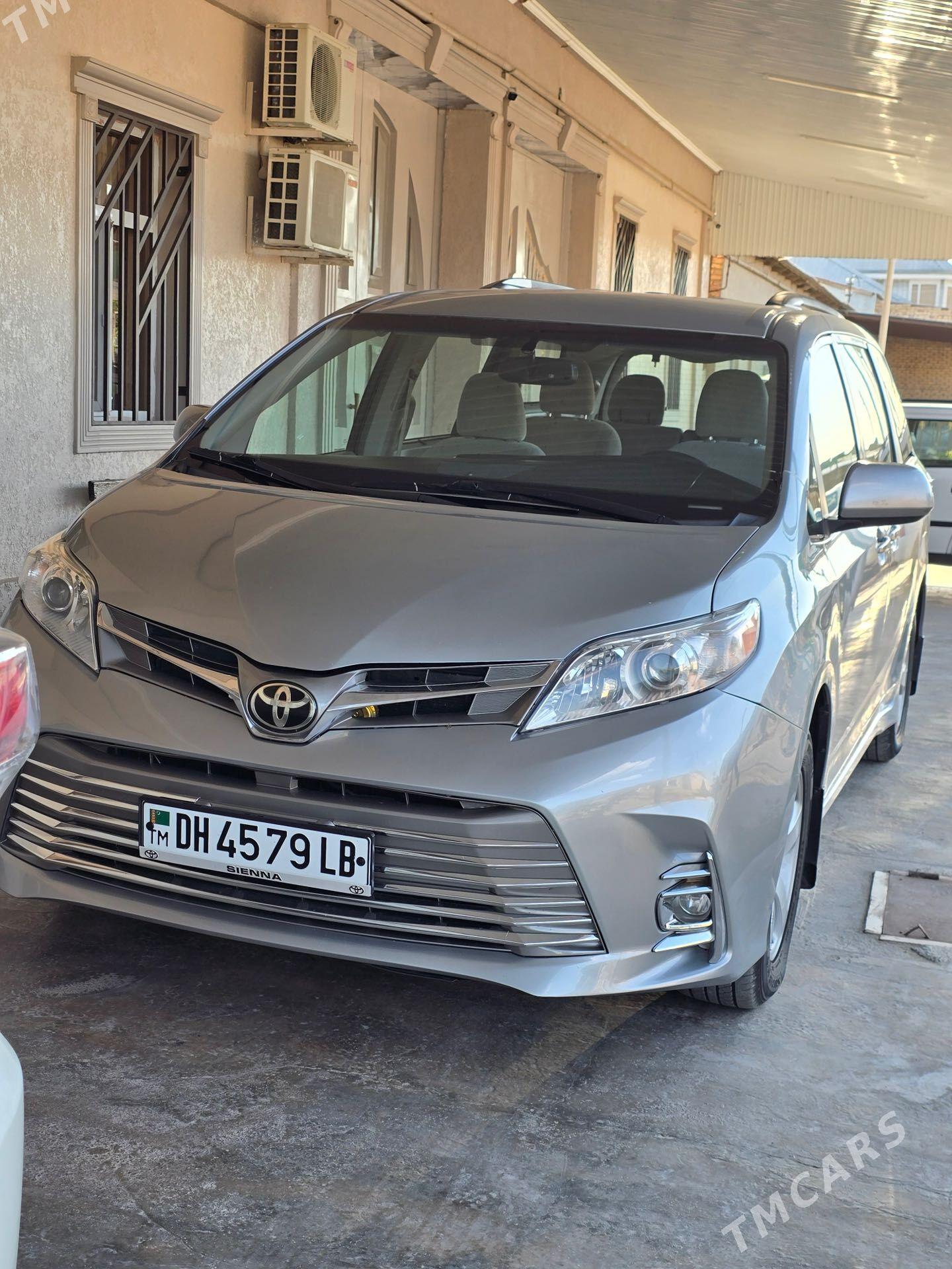 Toyota Sienna 2016 - 400 000 TMT - Туркменабат - img 1
