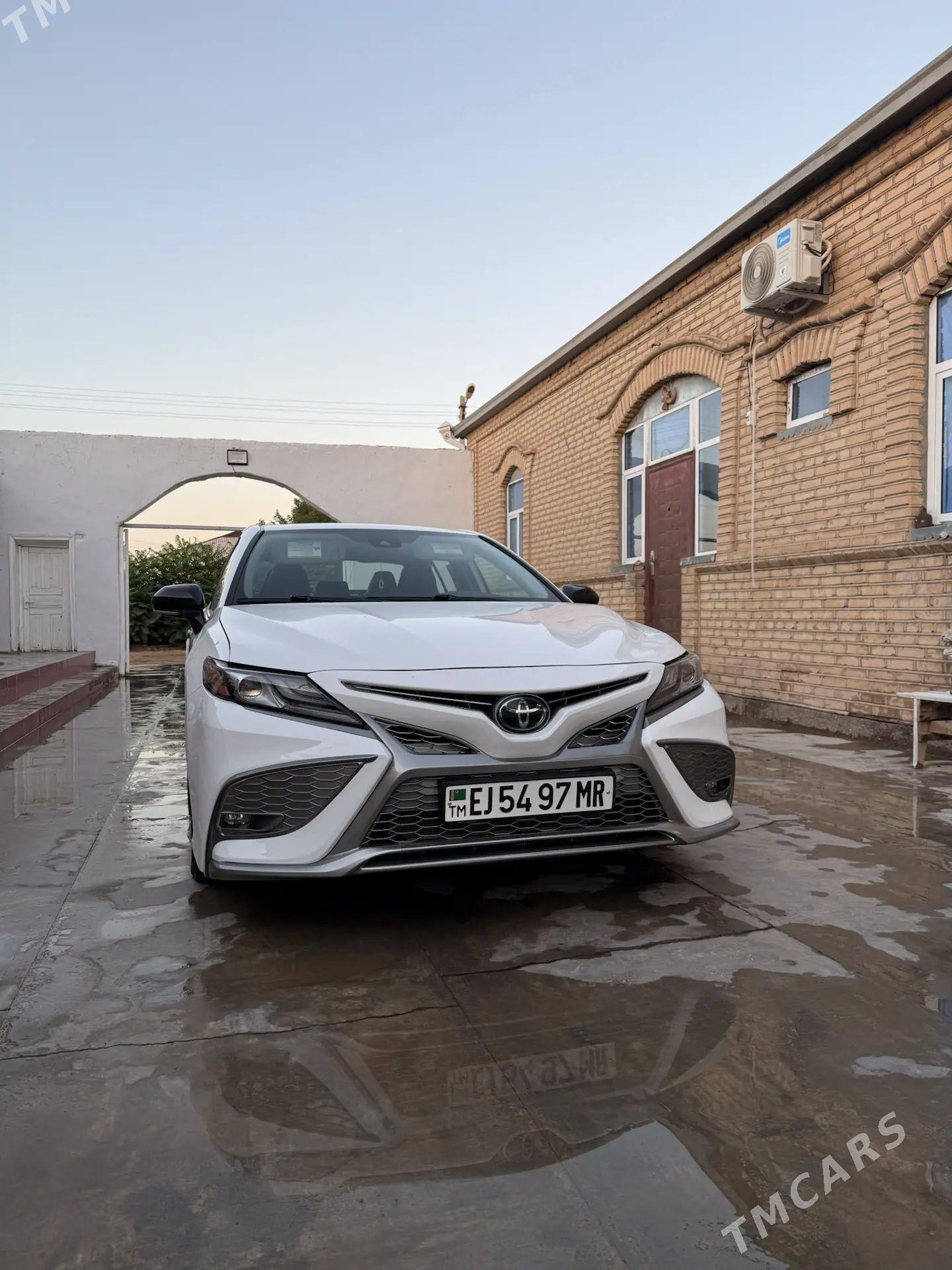 Toyota Camry 2022 - 350 000 TMT - Мары - img 1
