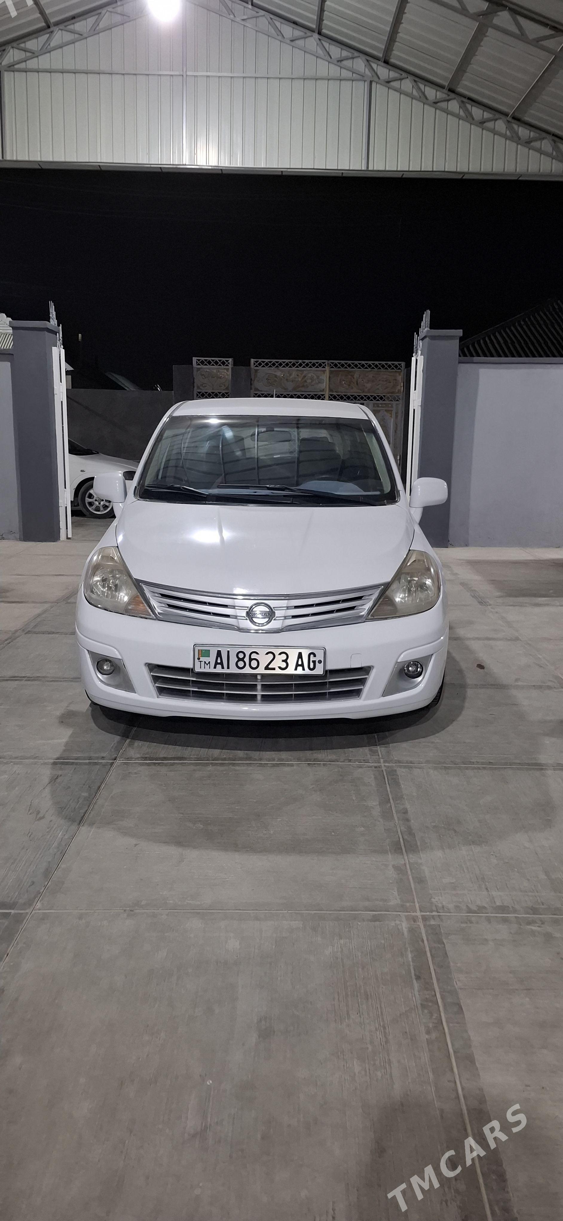 Nissan Versa 2010 - 152 000 TMT - Гёкдепе - img 1