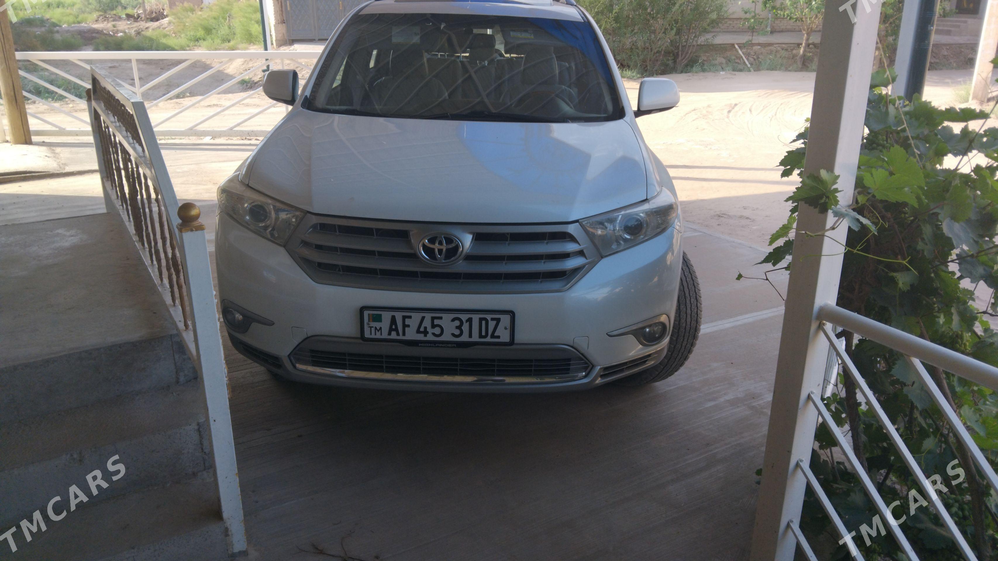 Toyota Highlander 2011 - 360 000 TMT - Gurbansoltan Eje - img 1