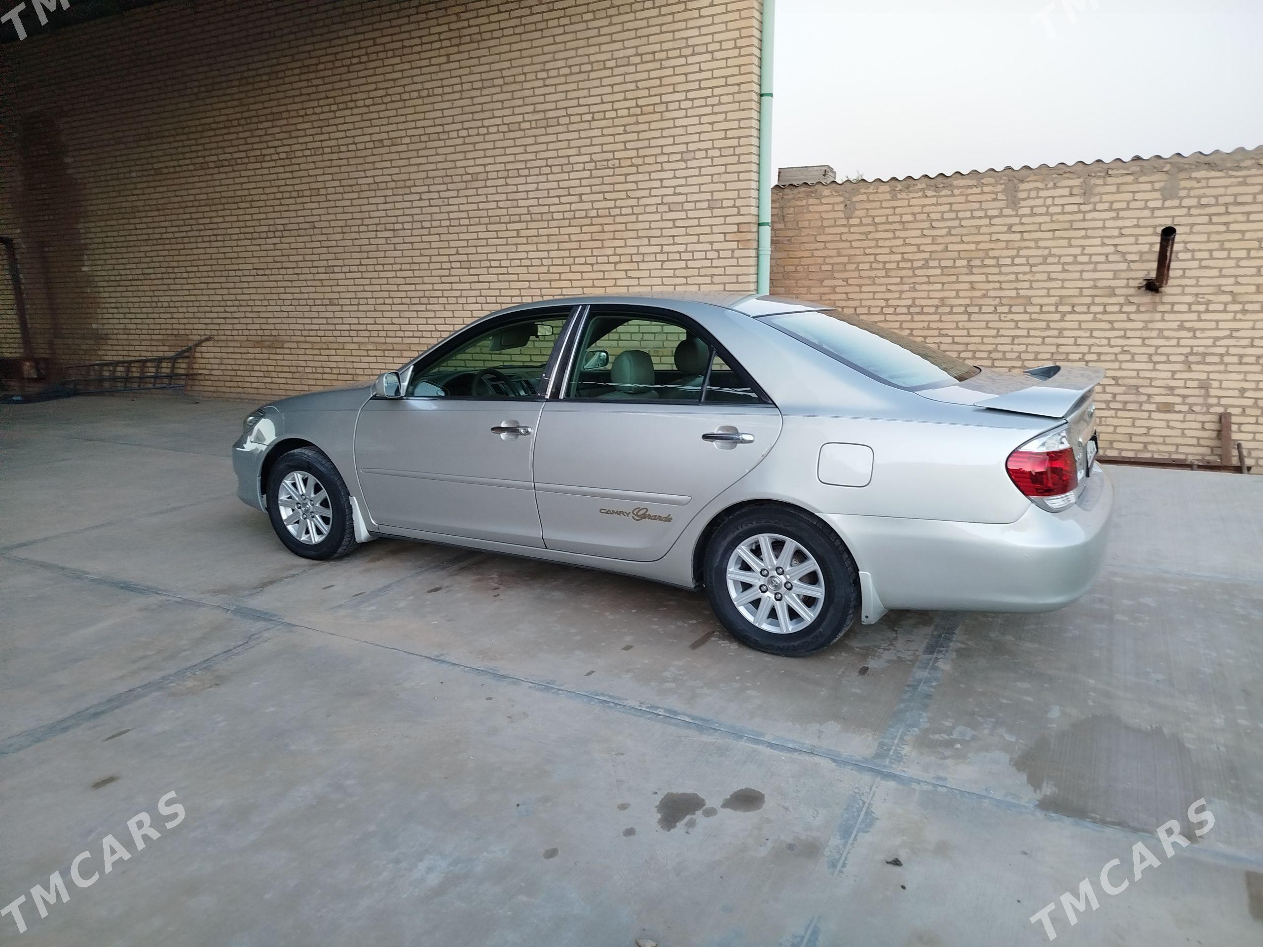 Toyota Camry 2003 - 195 000 TMT - Halaç - img 1