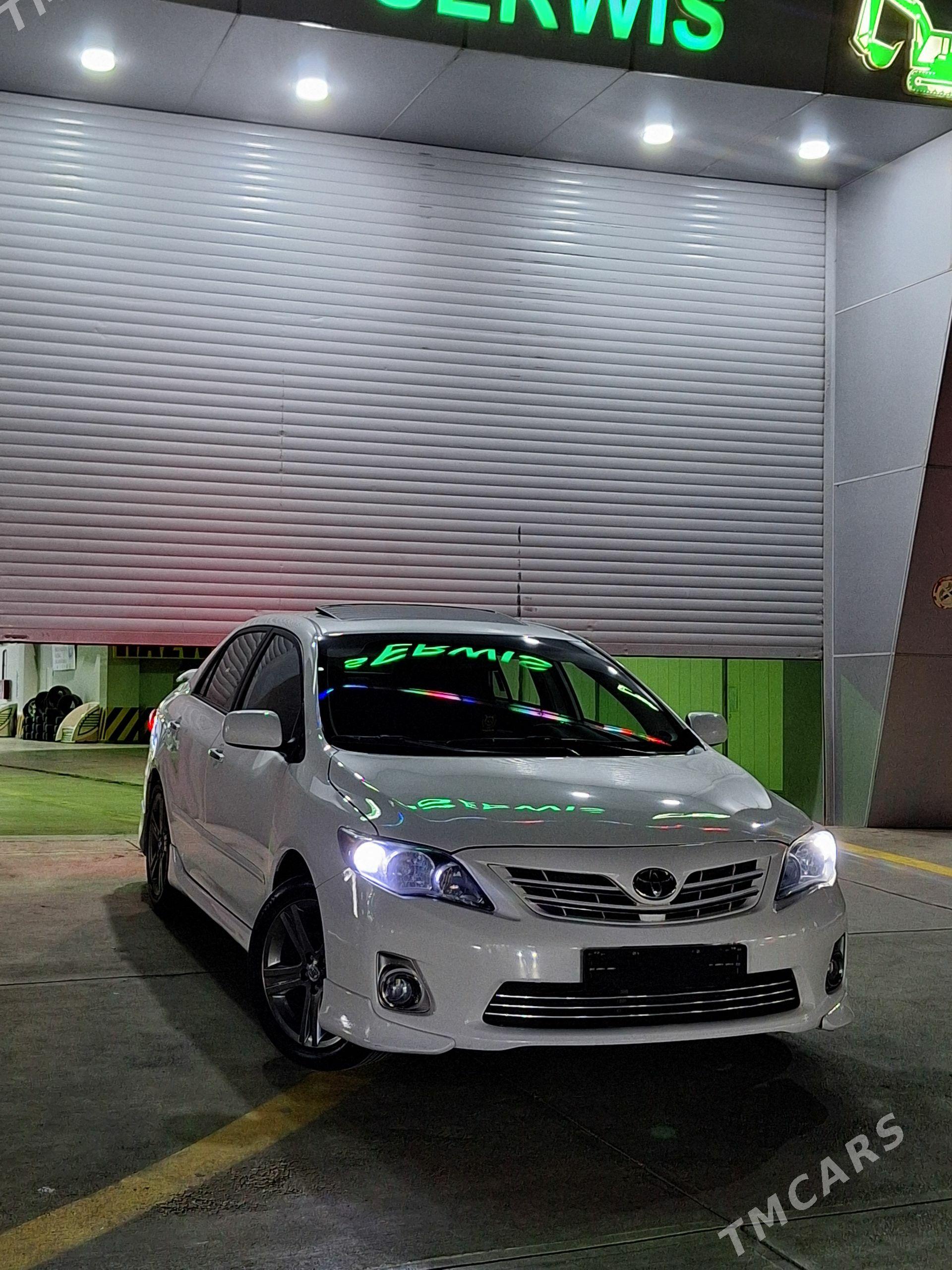 Toyota Corolla 2013 - 229 000 TMT - 8 мкр - img 1