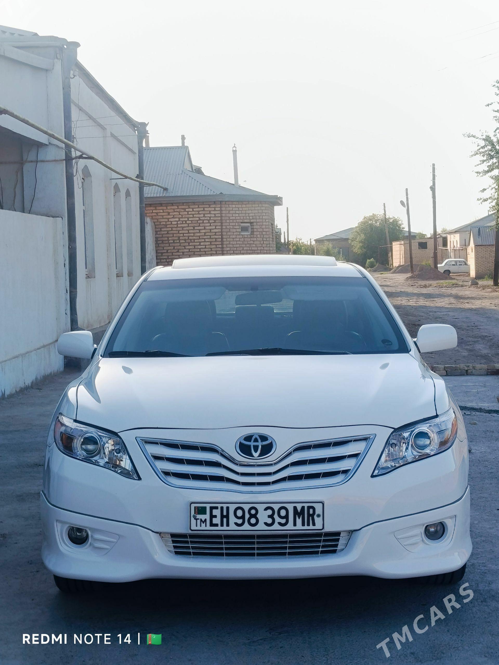 Toyota Camry 2010 - 225 000 TMT - Векильбазар - img 1