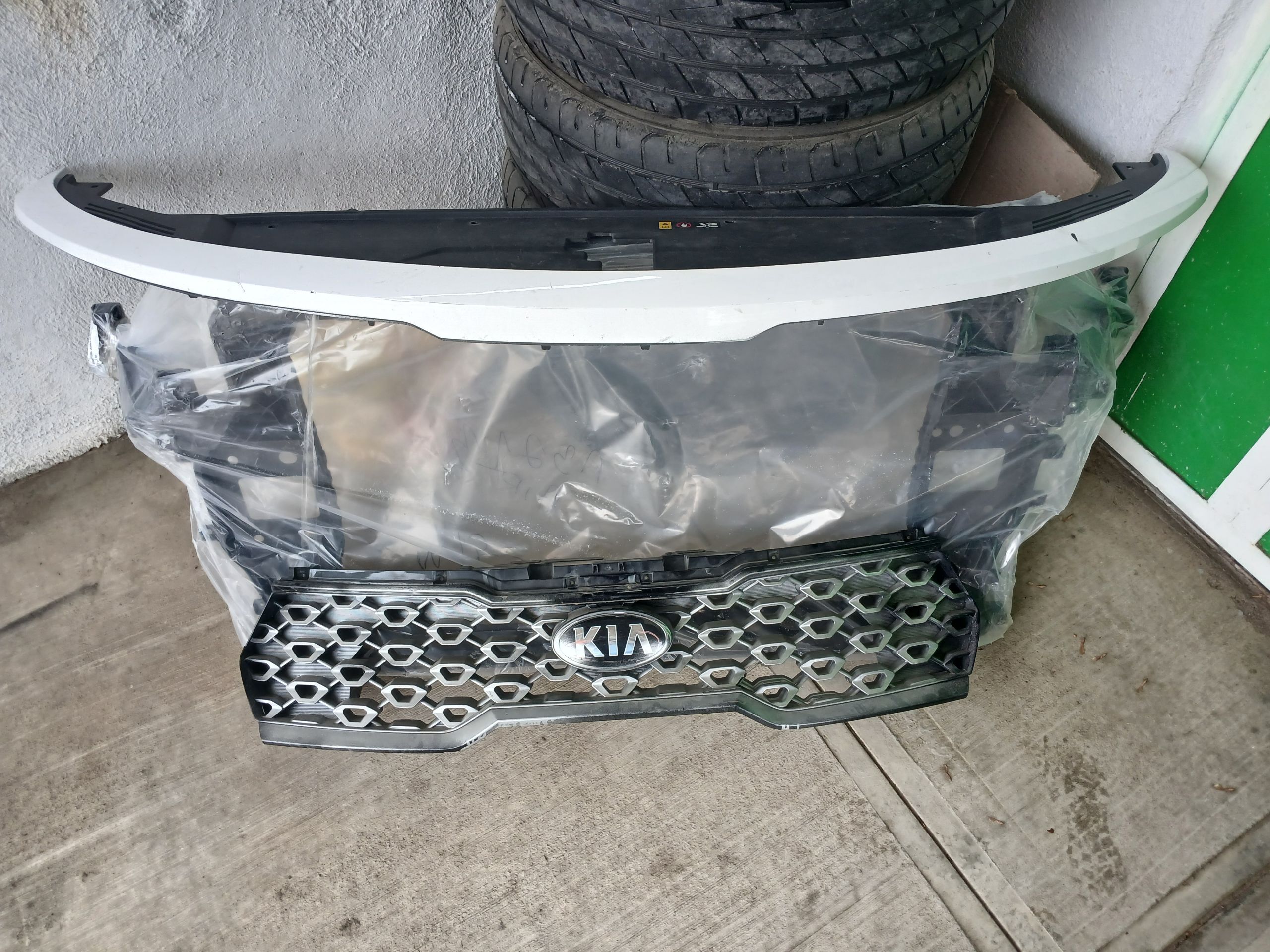 kia sorento televizor bamper 5 000 TMT - Aşgabat - img 1