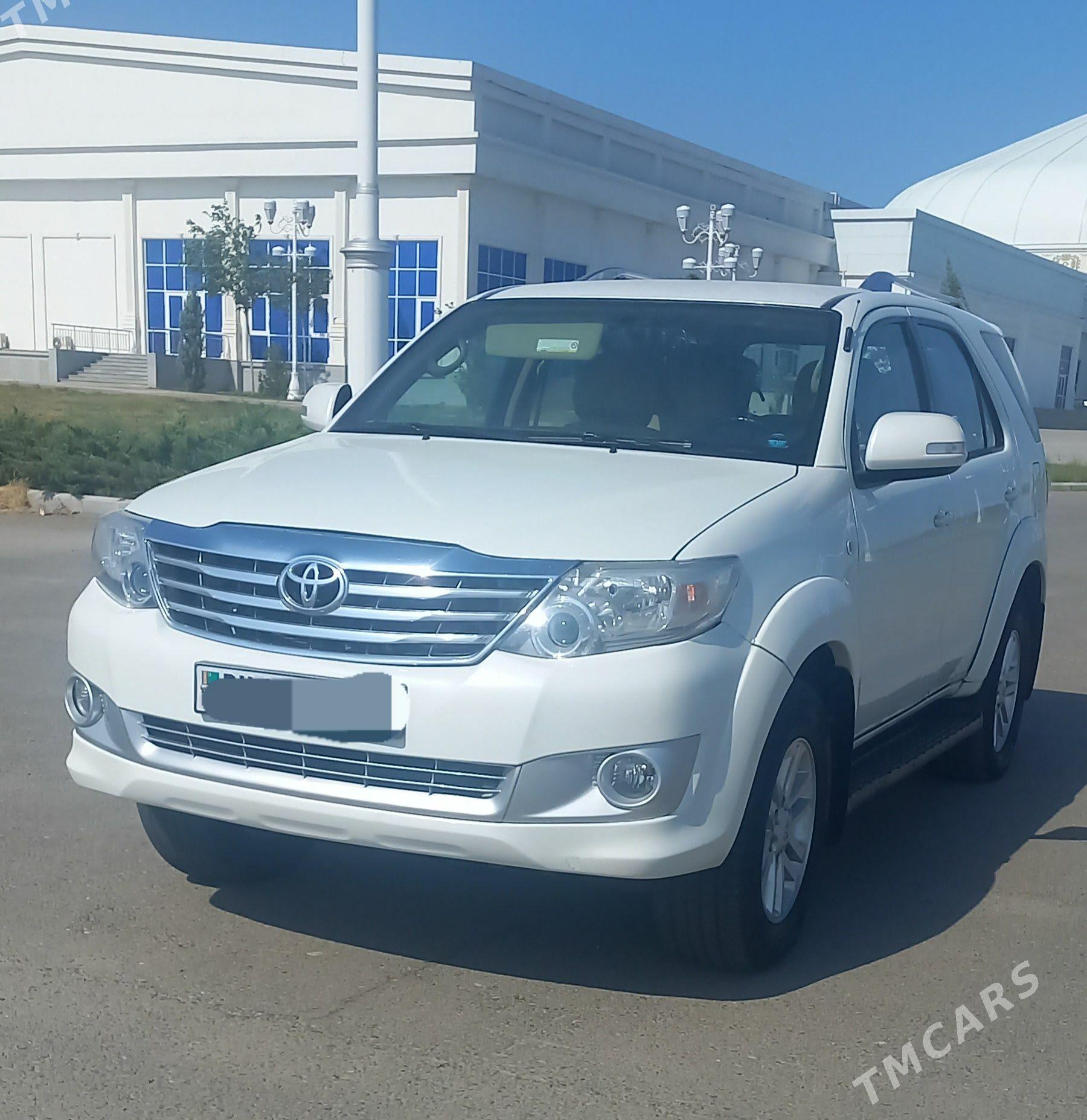 Toyota Fortuner 2014 - 370 000 TMT - Daşoguz - img 1