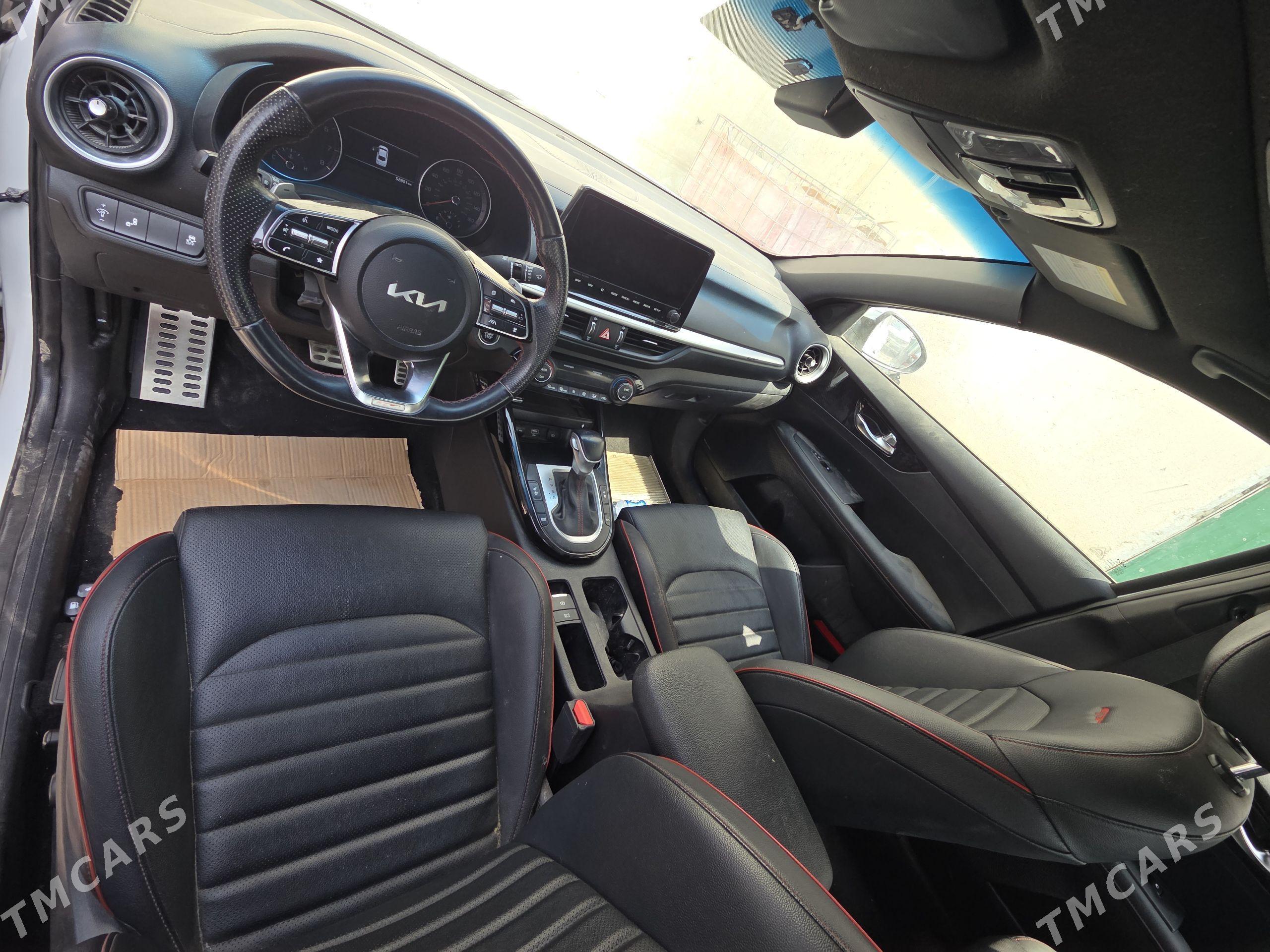 Kia Forte 2023 - 285 000 TMT - Bedew - img 1