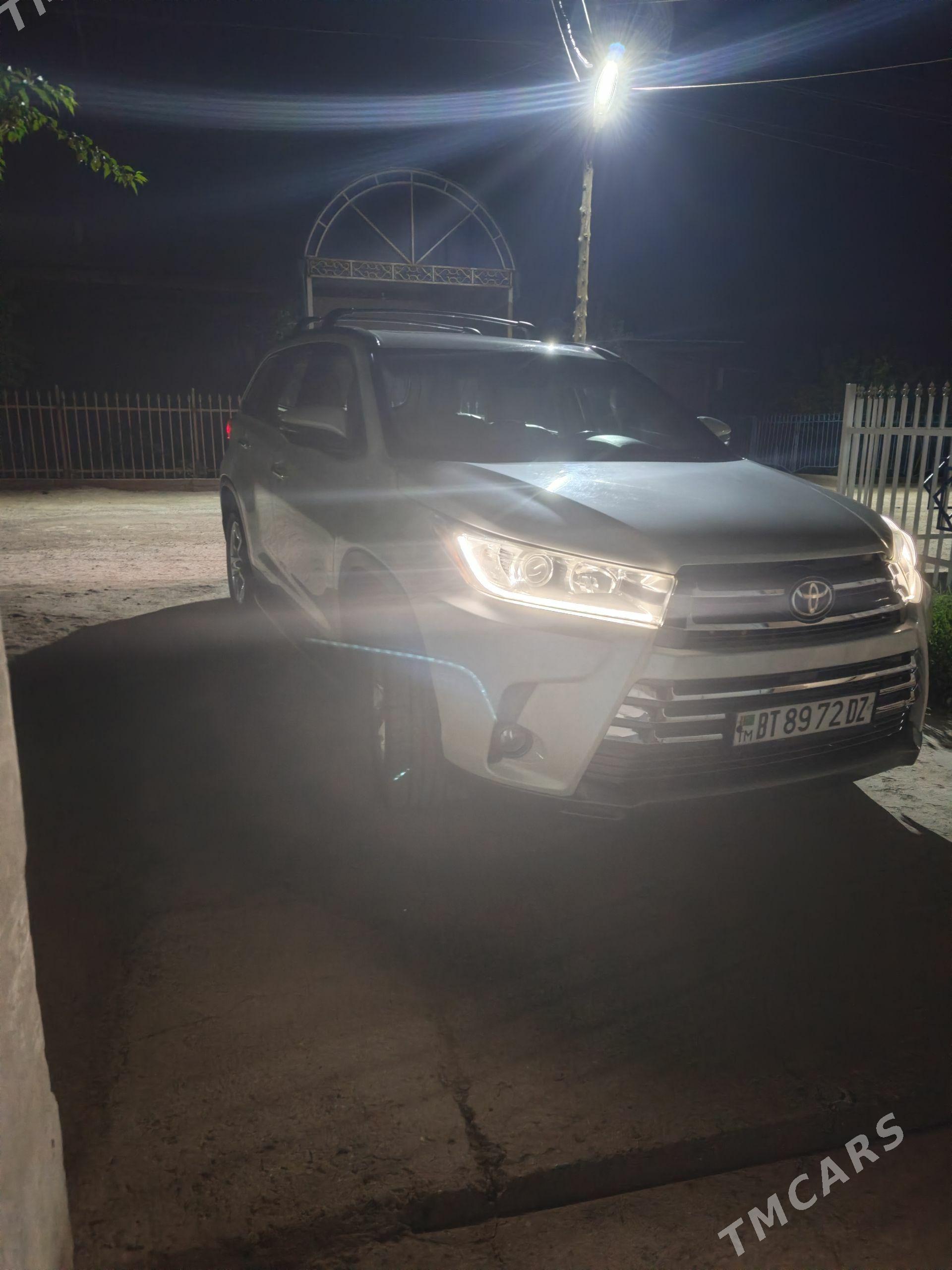Toyota Highlander 2018 - 420 000 TMT - Daşoguz - img 1