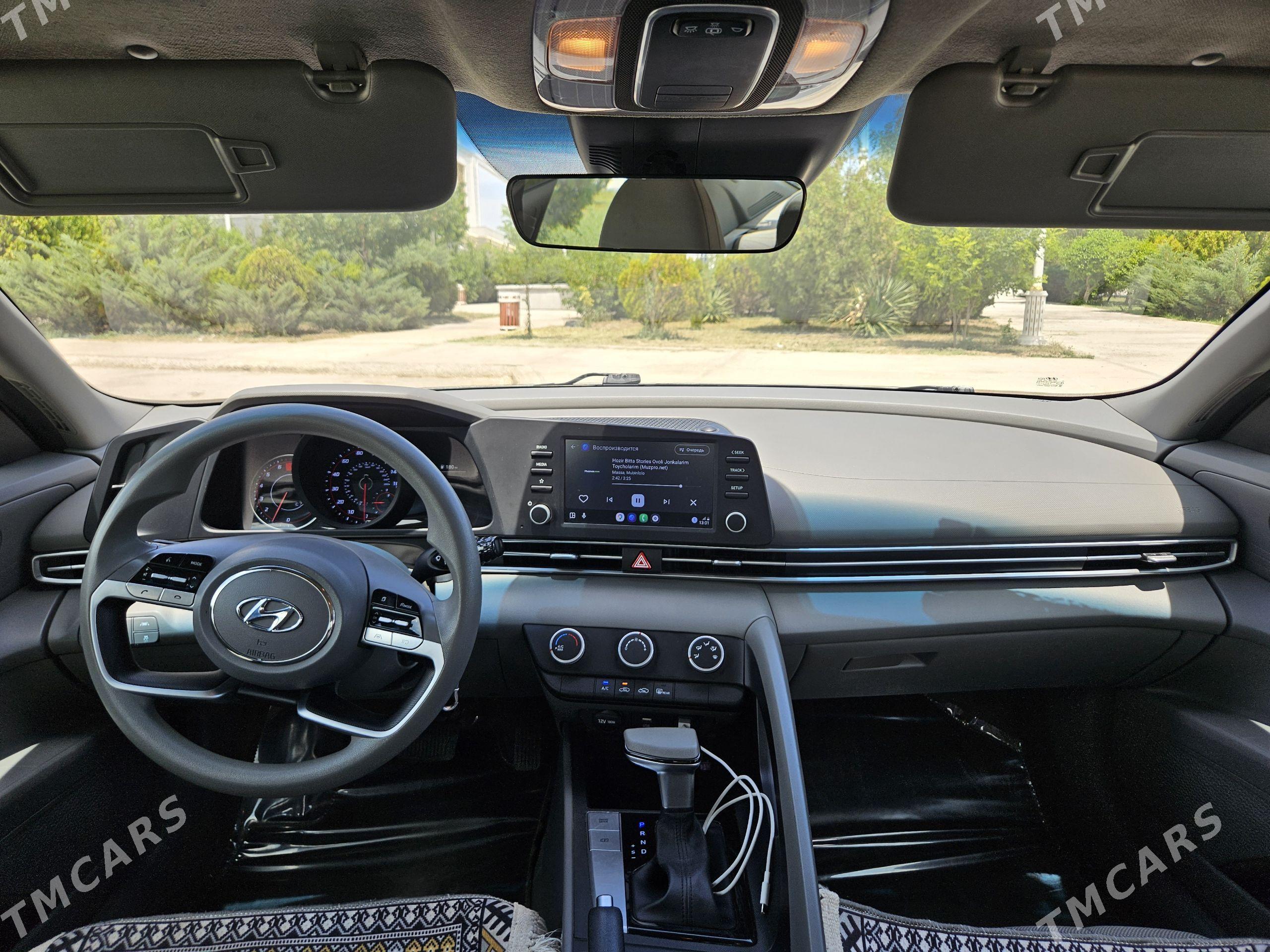 Hyundai Elantra 2022 - 260 000 TMT - Дашогуз - img 1