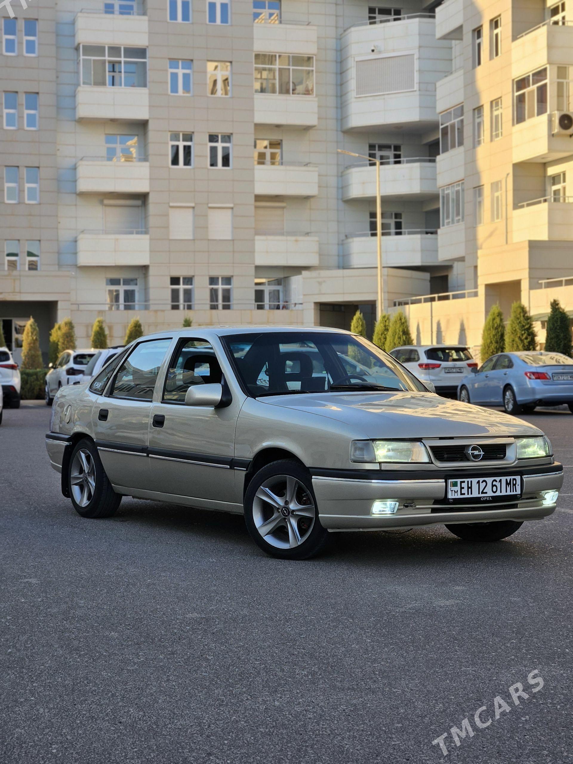 Opel Vectra 1992 - 53 000 TMT - Mary - img 1