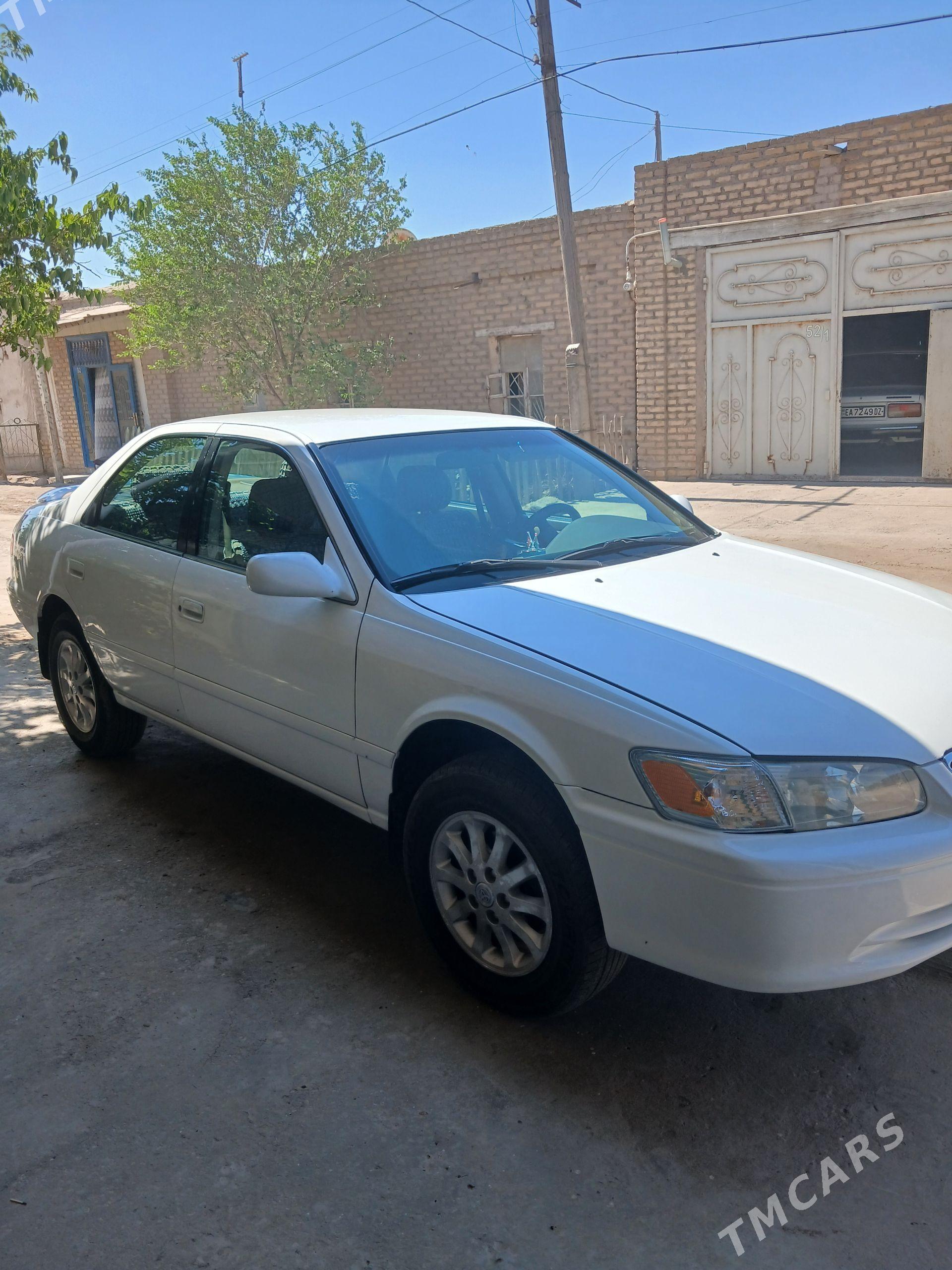 Toyota Camry 2001 - 200 000 TMT - Köneürgenç - img 1