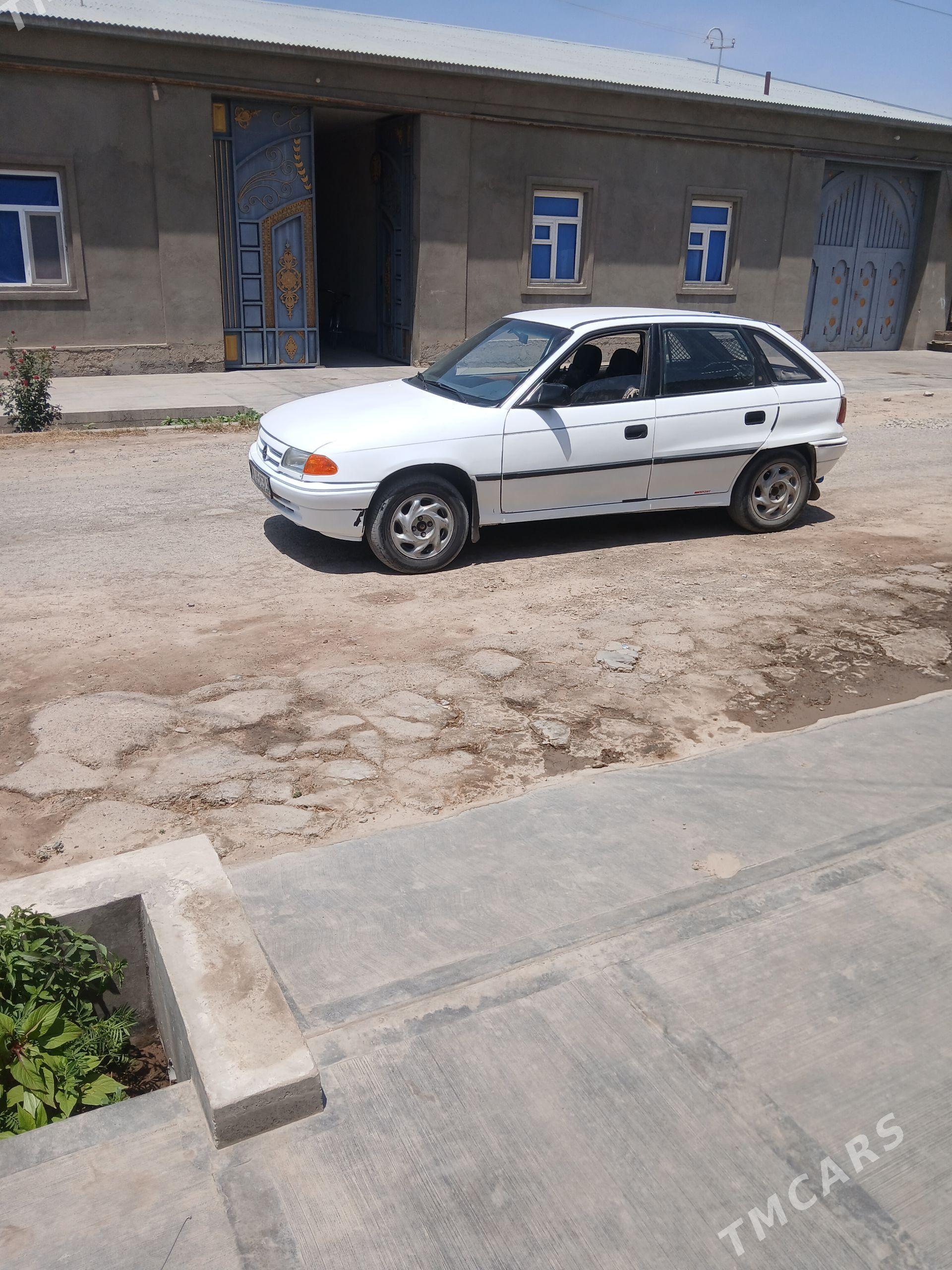 Opel Astra 1992 - 23 000 TMT - Чарджоу - img 1
