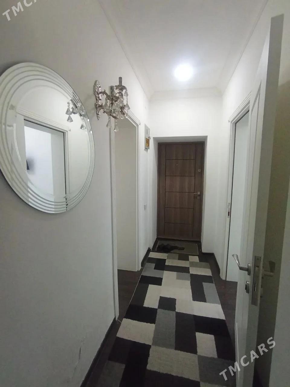 ПРОДАЁТСЯ КВАРТИРА - Туркменбаши - img 1