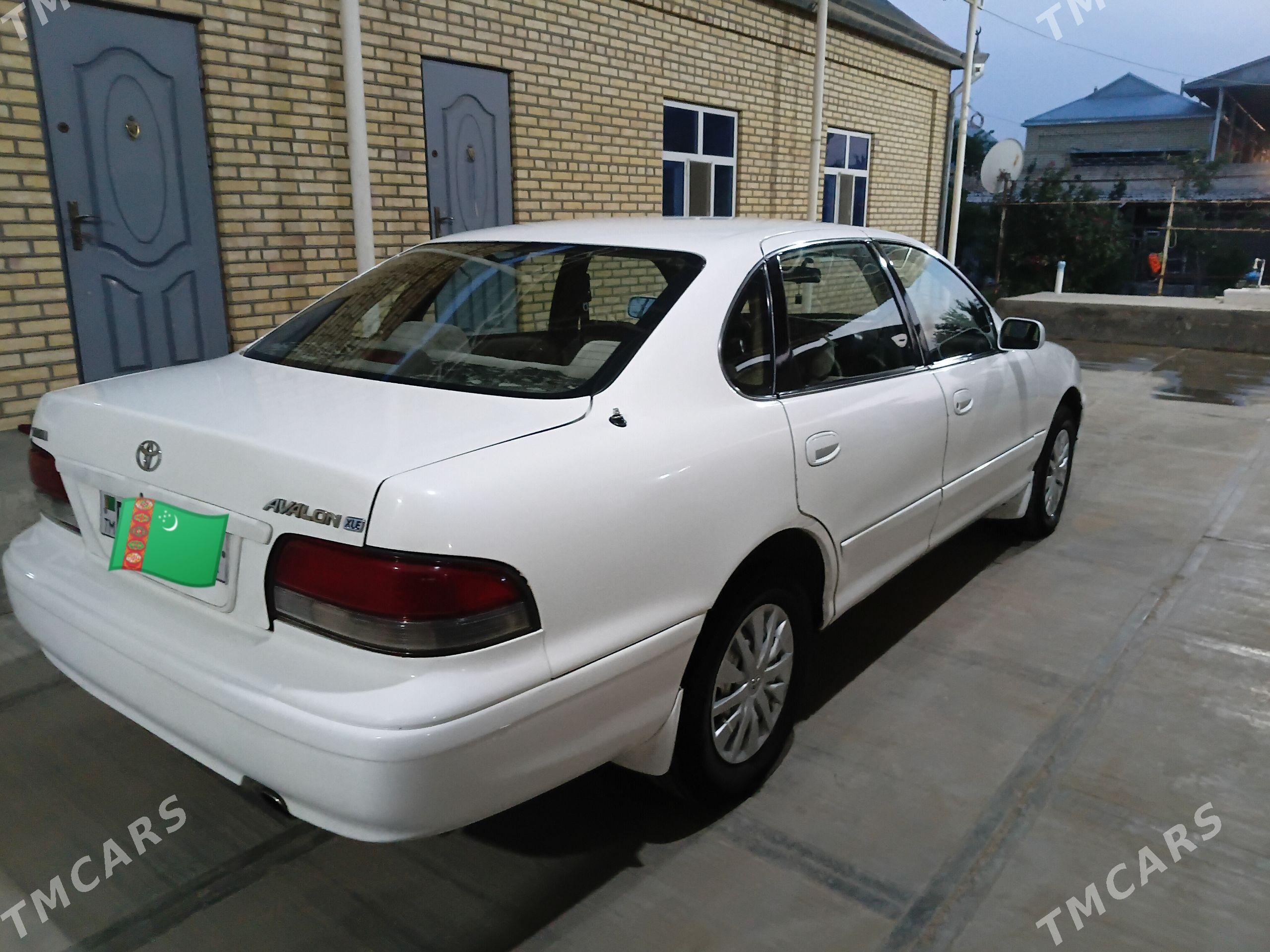 Toyota Avalon 1996 - 150 000 TMT - Mary - img 1