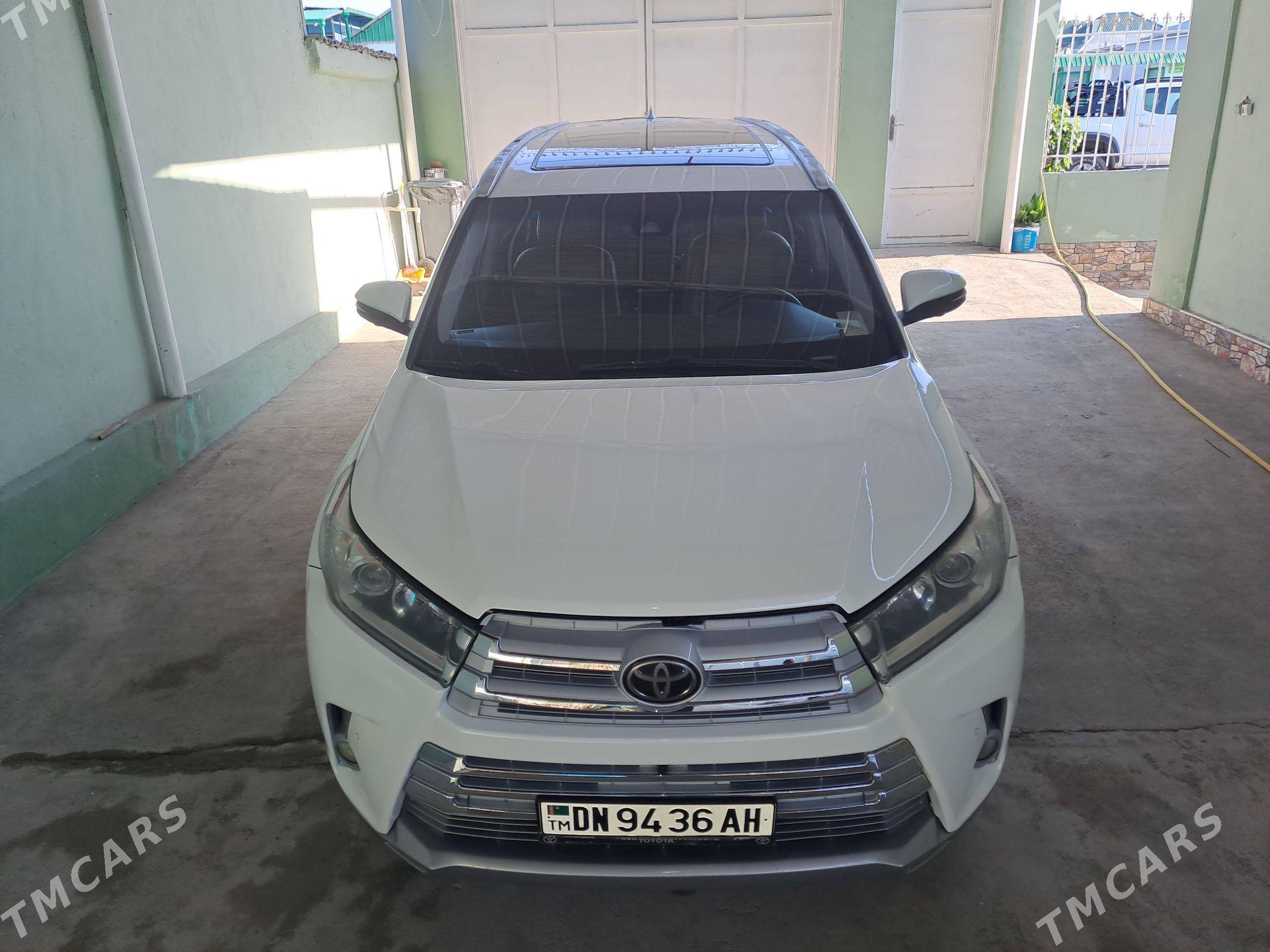 Toyota Highlander 2017 - 428 000 TMT - Änew - img 1