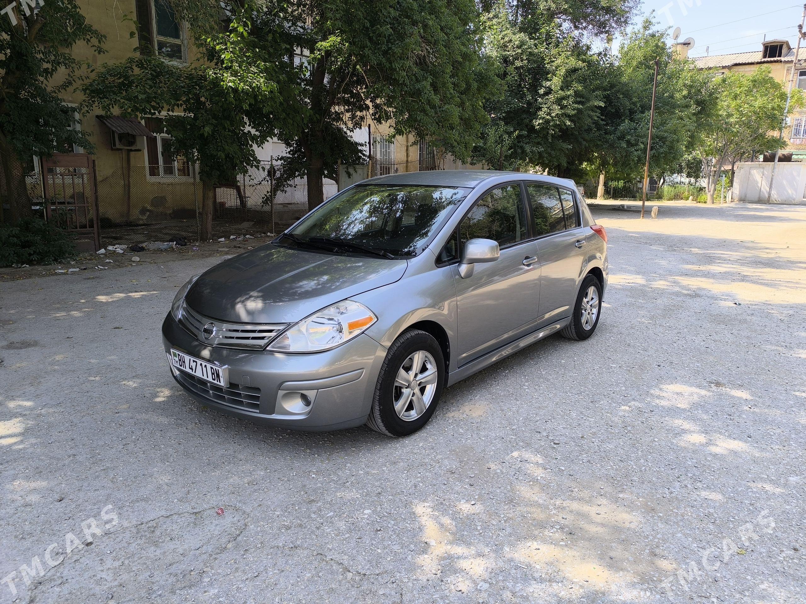 Nissan Versa 2010 - 132 000 TMT - Балканабат - img 1