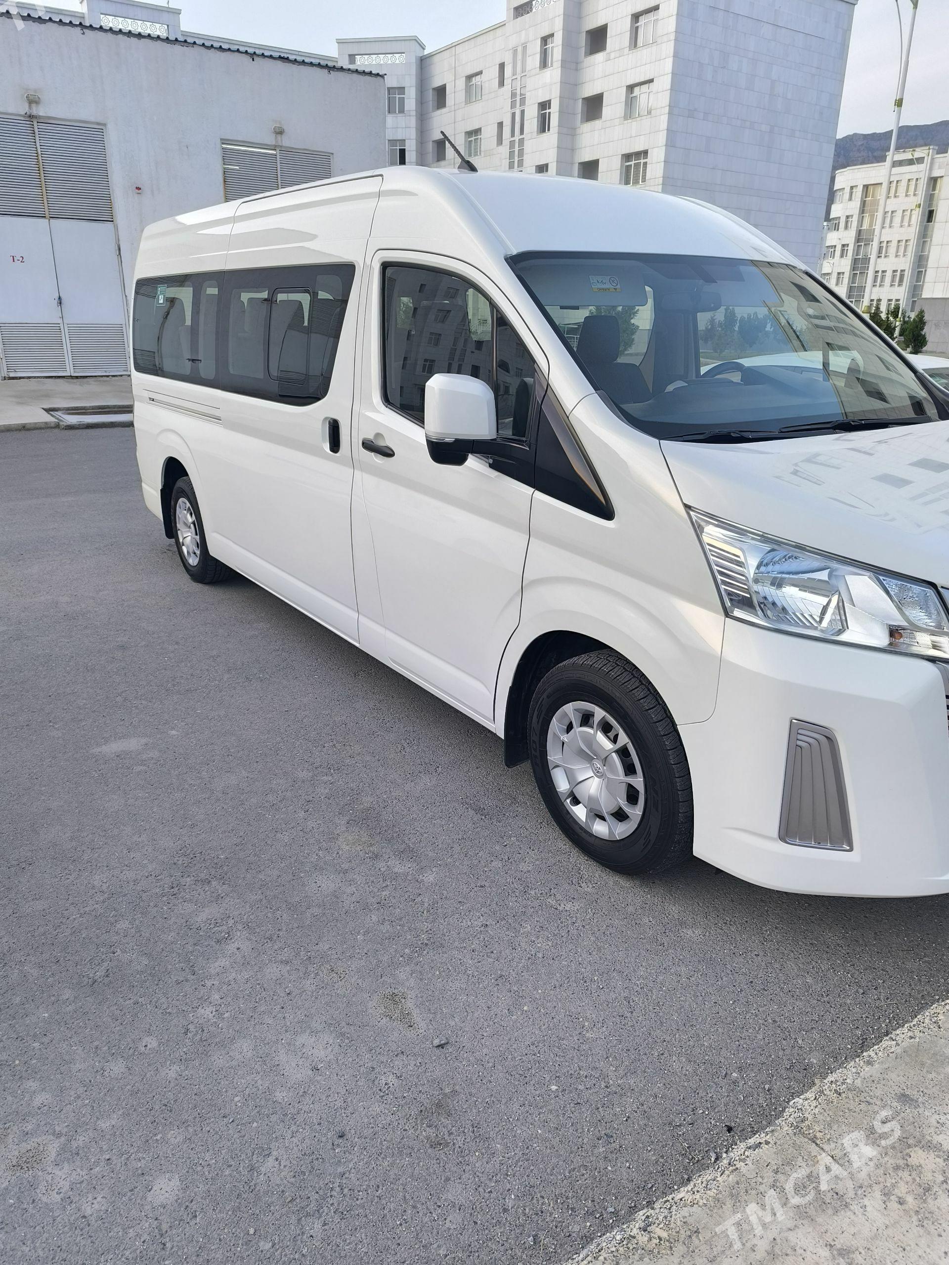 Toyota Hiace 2019 - 640 000 TMT - Аркадаг - img 1