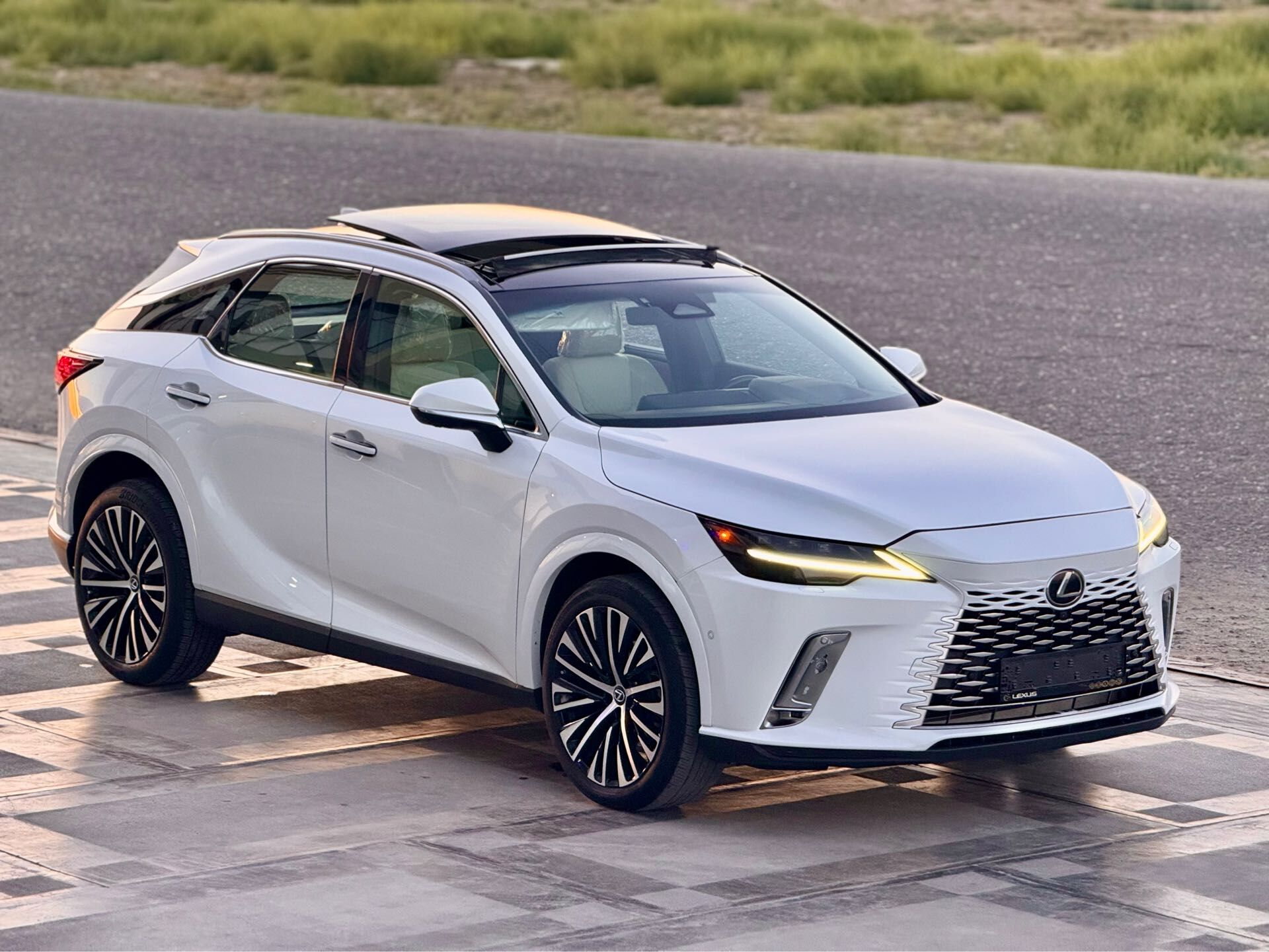 Lexus RX 350 2024 - 688 000 TMT - Mary - img 1