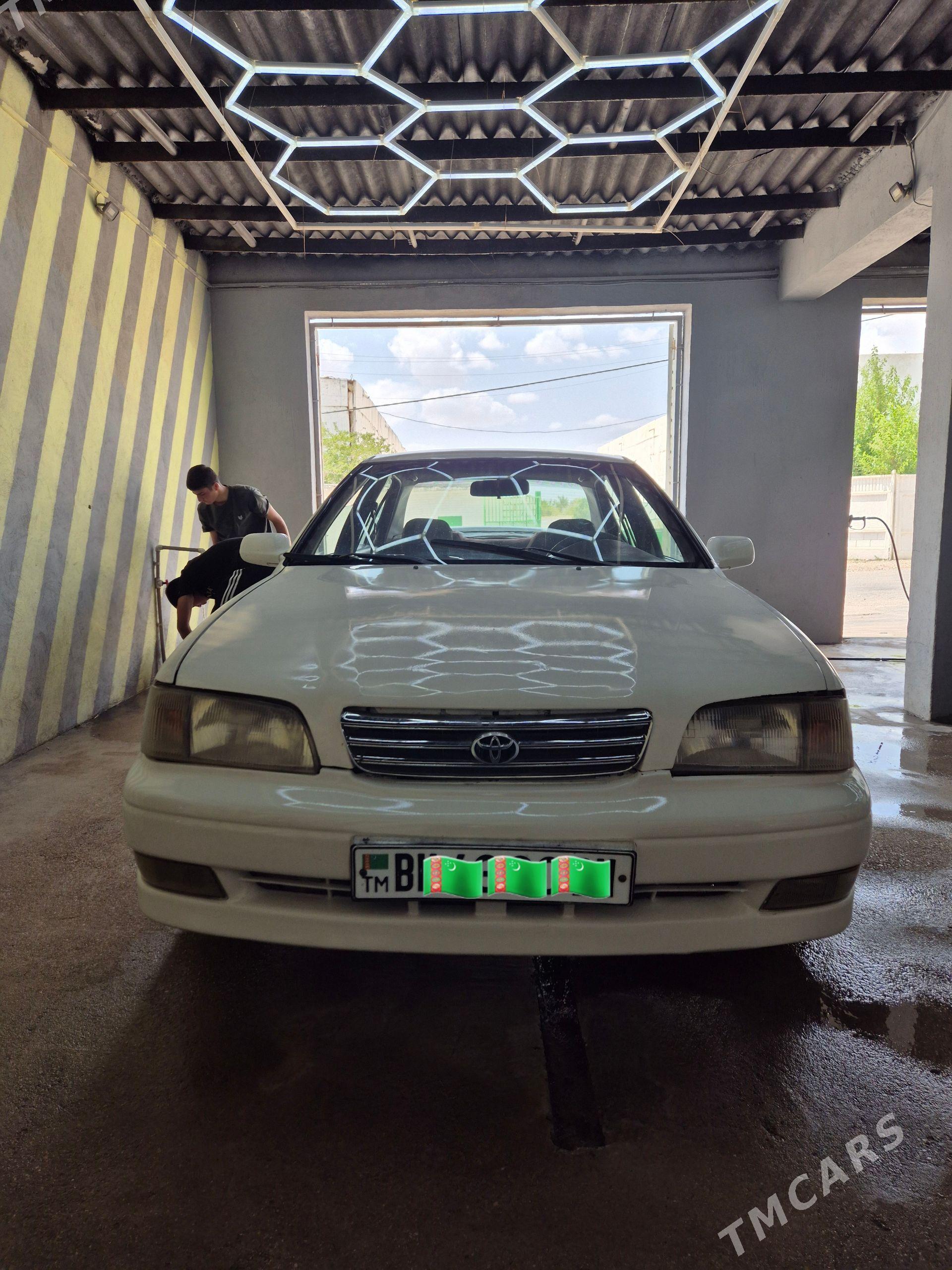 Toyota Camry 1995 - 50 000 TMT - Балканабат - img 1