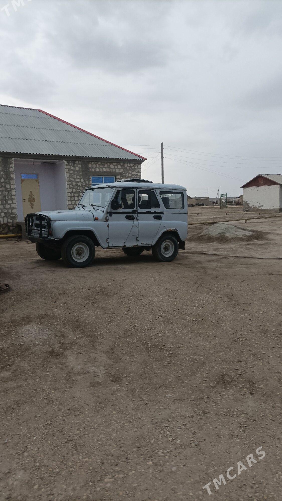 UAZ 469 1999 - 25 000 TMT - Берекет - img 1